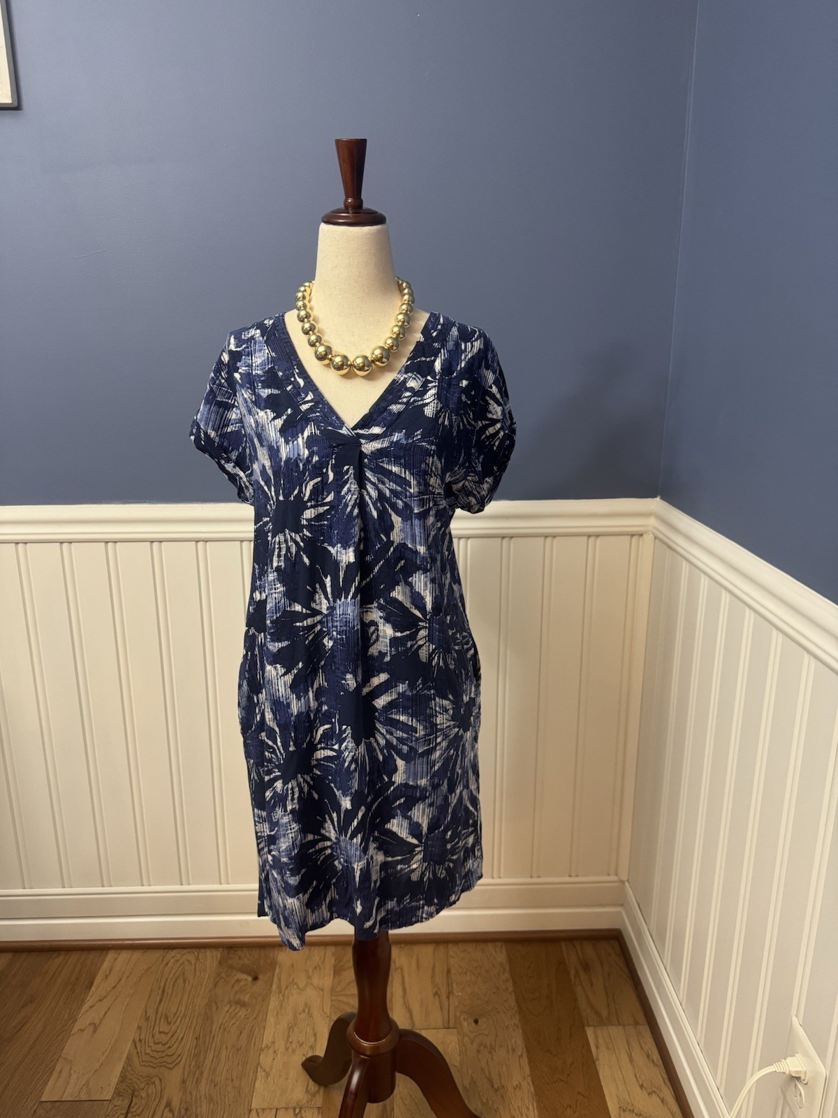 GAP T-Shirt Dress Abstract Blue White V-Neck Button Woven Cotton Knee XS