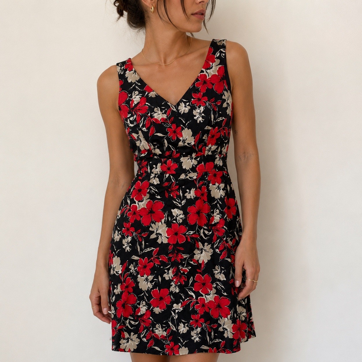 Talbots Black Red Floral Sheath Dress V-Neck Cotton Stretch 8P Classic Retro