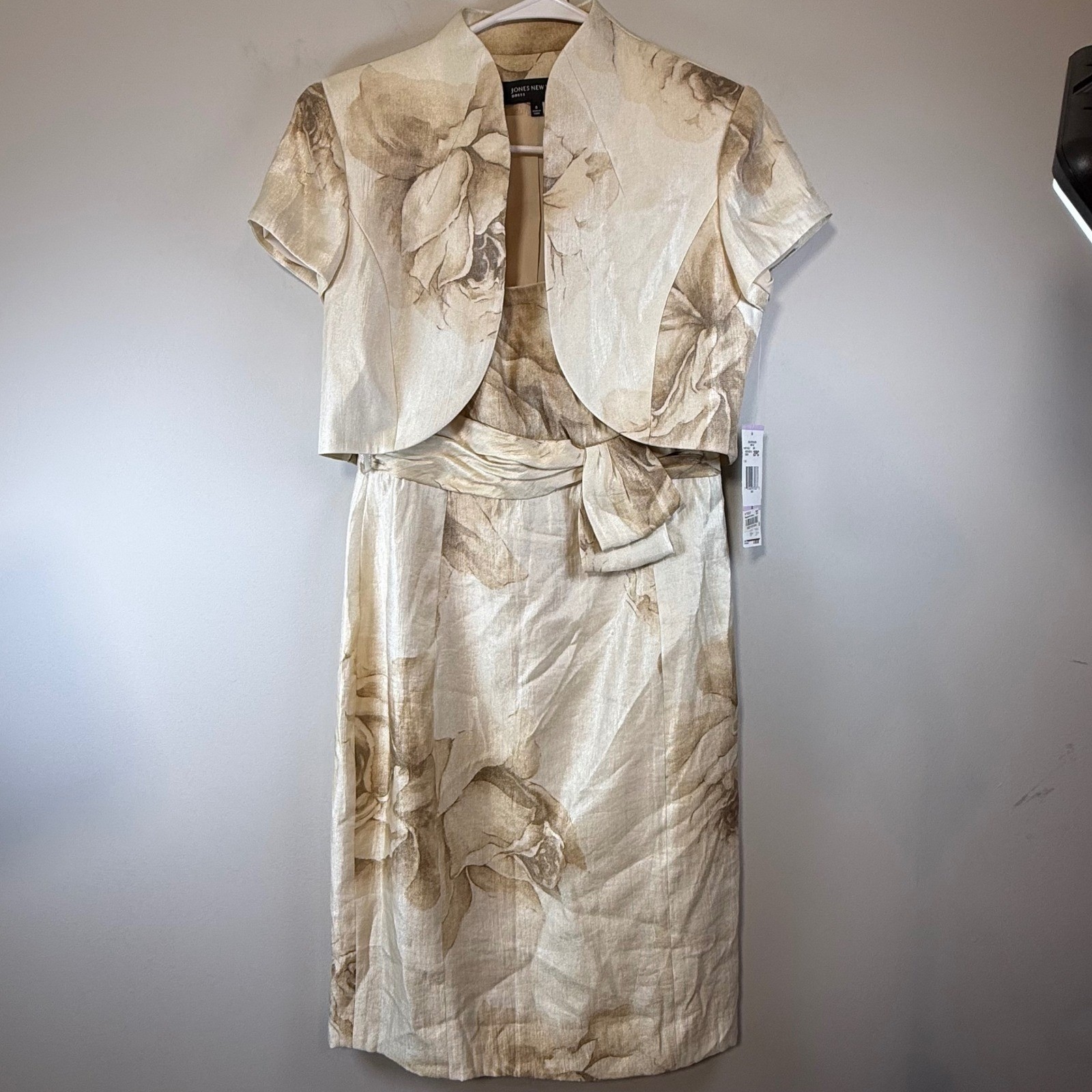 NWT Jones New York Dress Set Women 6 Ivory Floral 2PC Sheath & Bolero Jacket