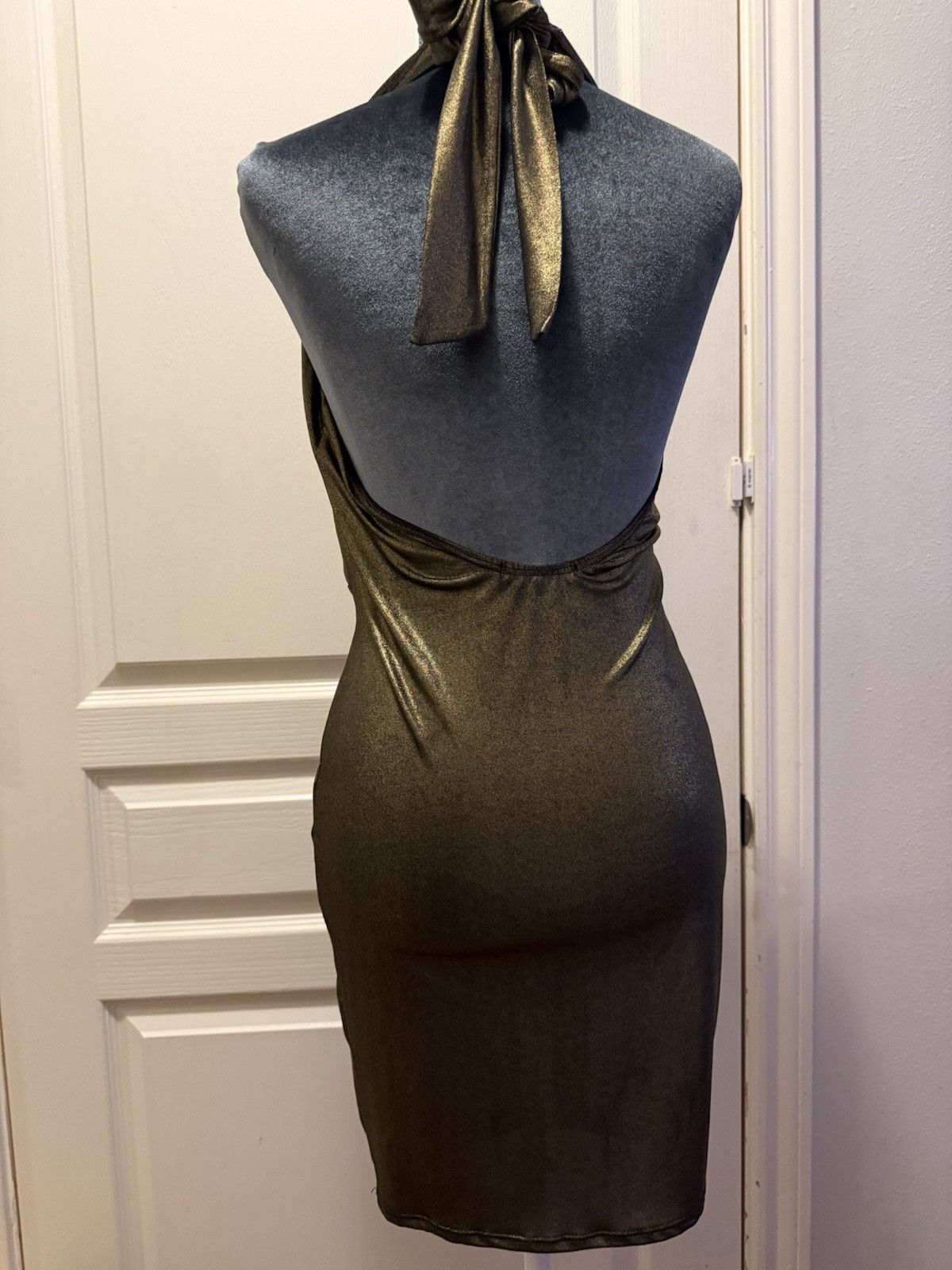 Blue Gold Metallic Halter Cowl Neck Bodycon Sheath Knee Length Stretch S