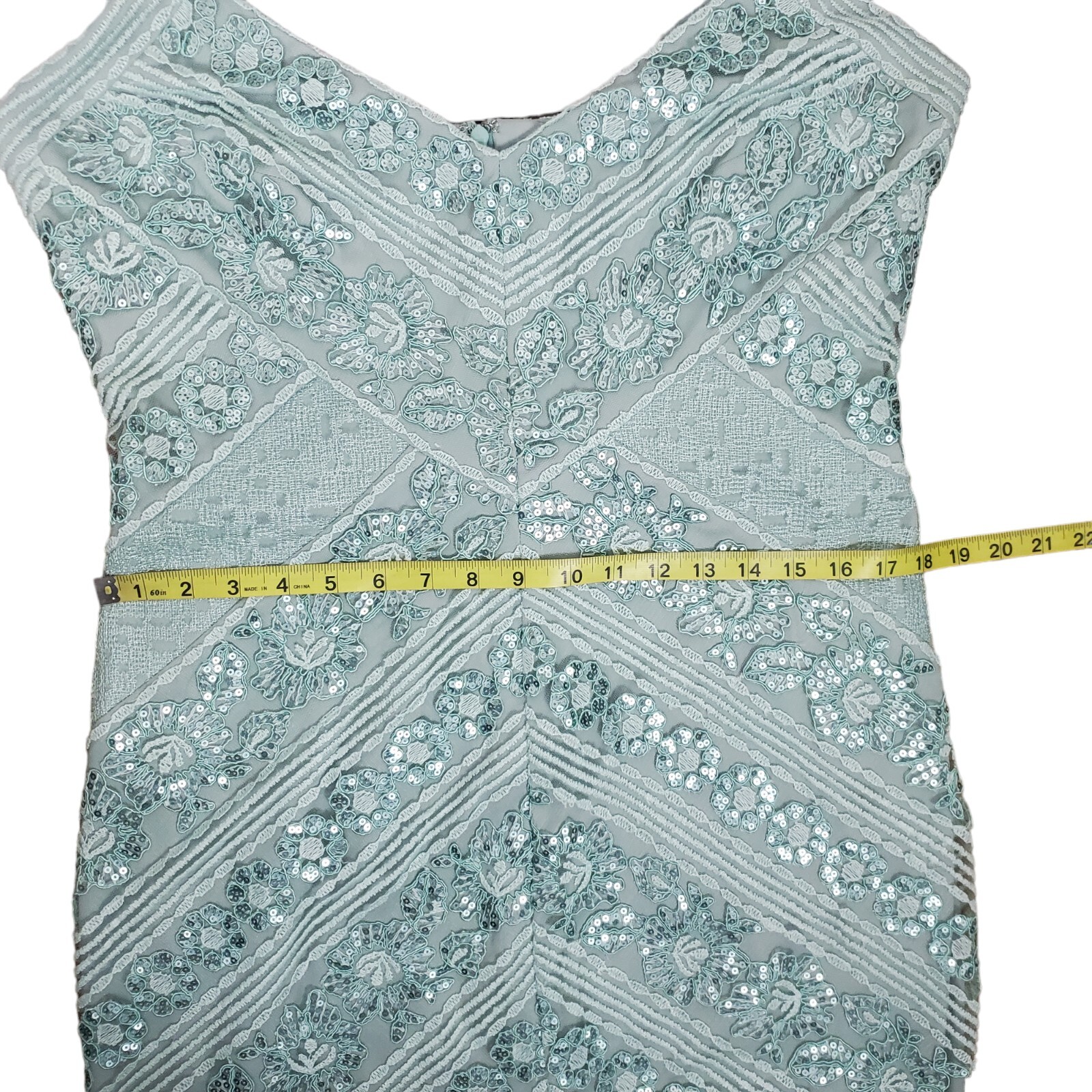 NEW Tadashi Shoji V Neck Sequined Sheath Cocktail Dress Sz 14 Frosted Jade Maia