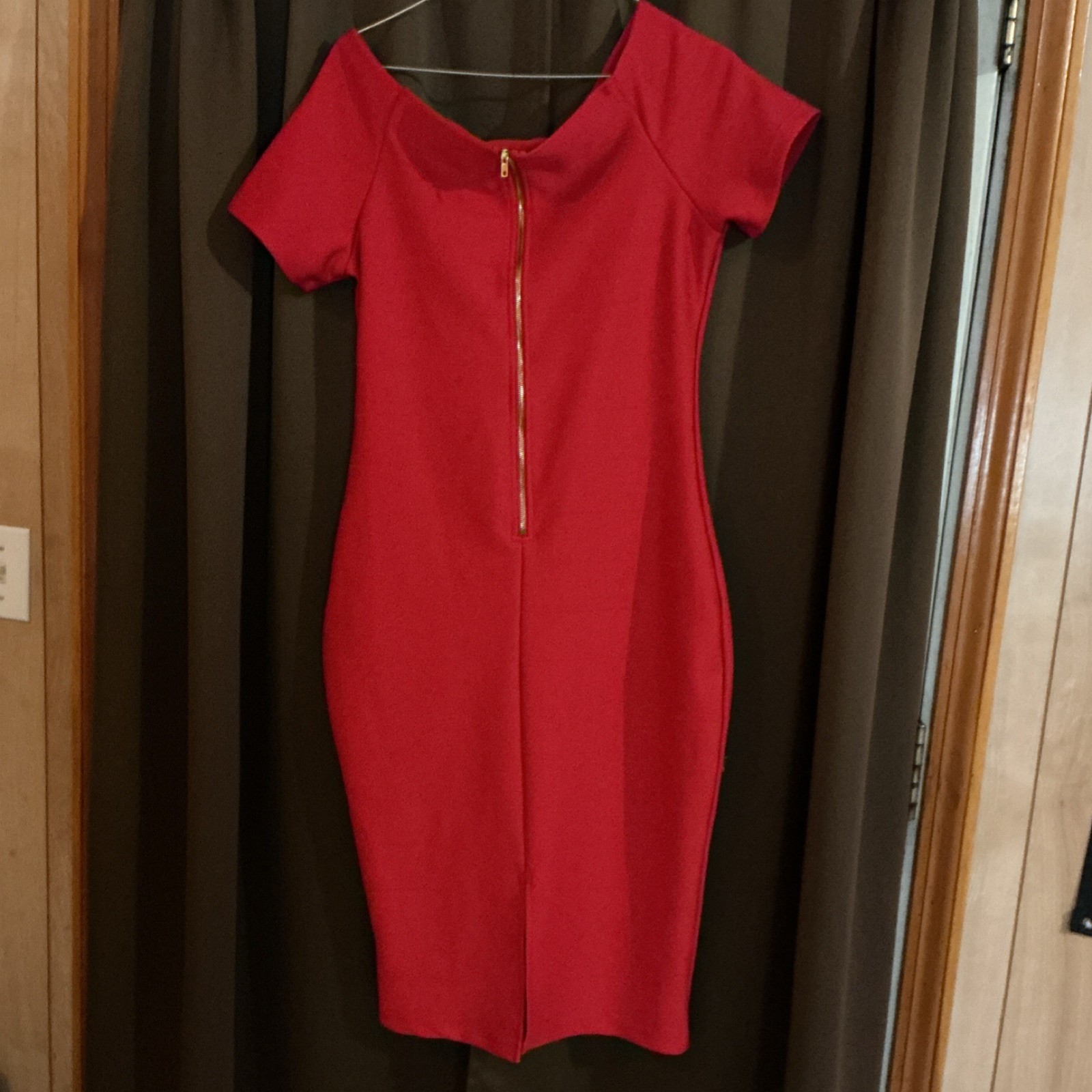 loveJ Red Solid Bodycon Short Sleeve Zip Back Knee Length Dress Size L