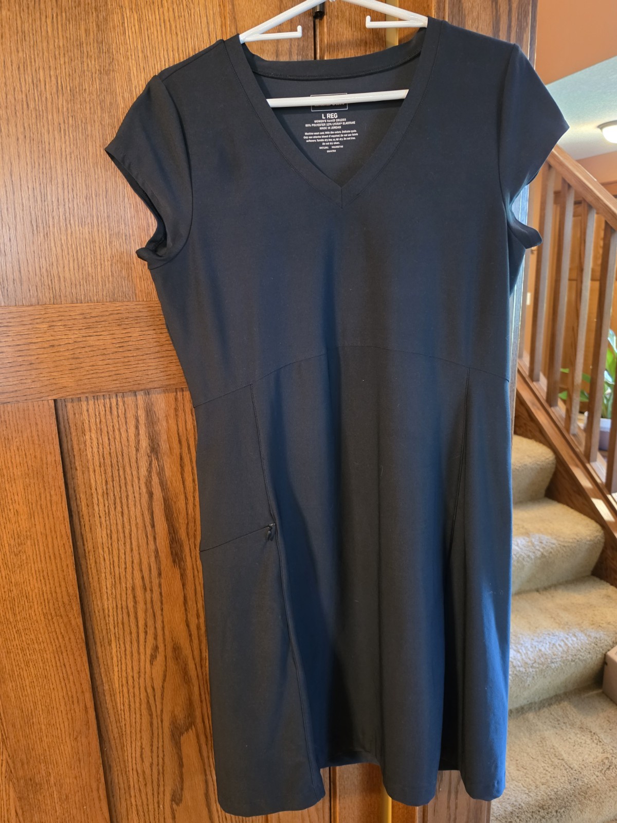 L.L.Bean Fitness Dress Womens Large Black Cap Sleeve Zip Pocket Outdoor Casual