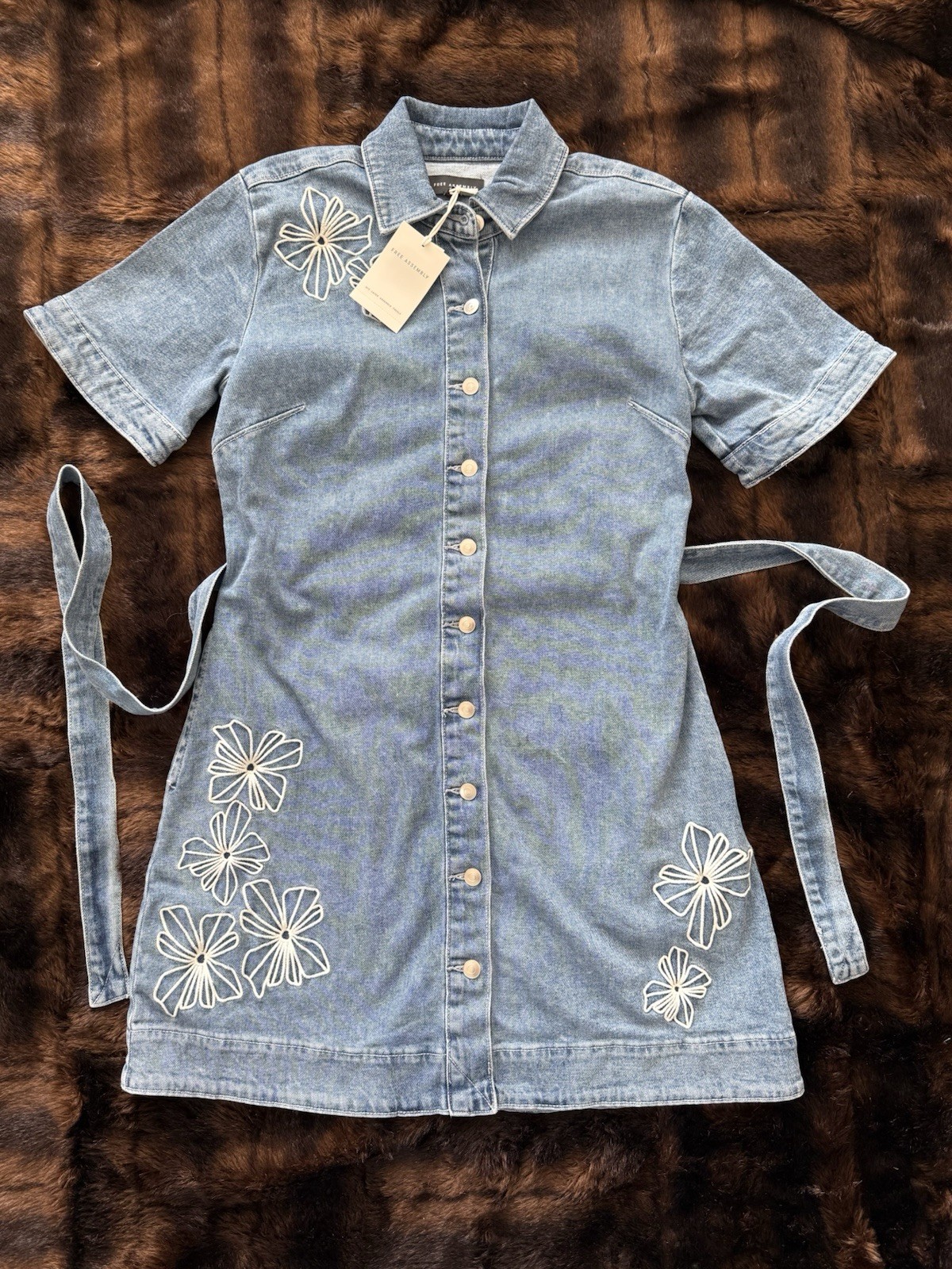 Free Assembly Women’s Embroidered Denim Mini Shirtdress Blue Small NWT