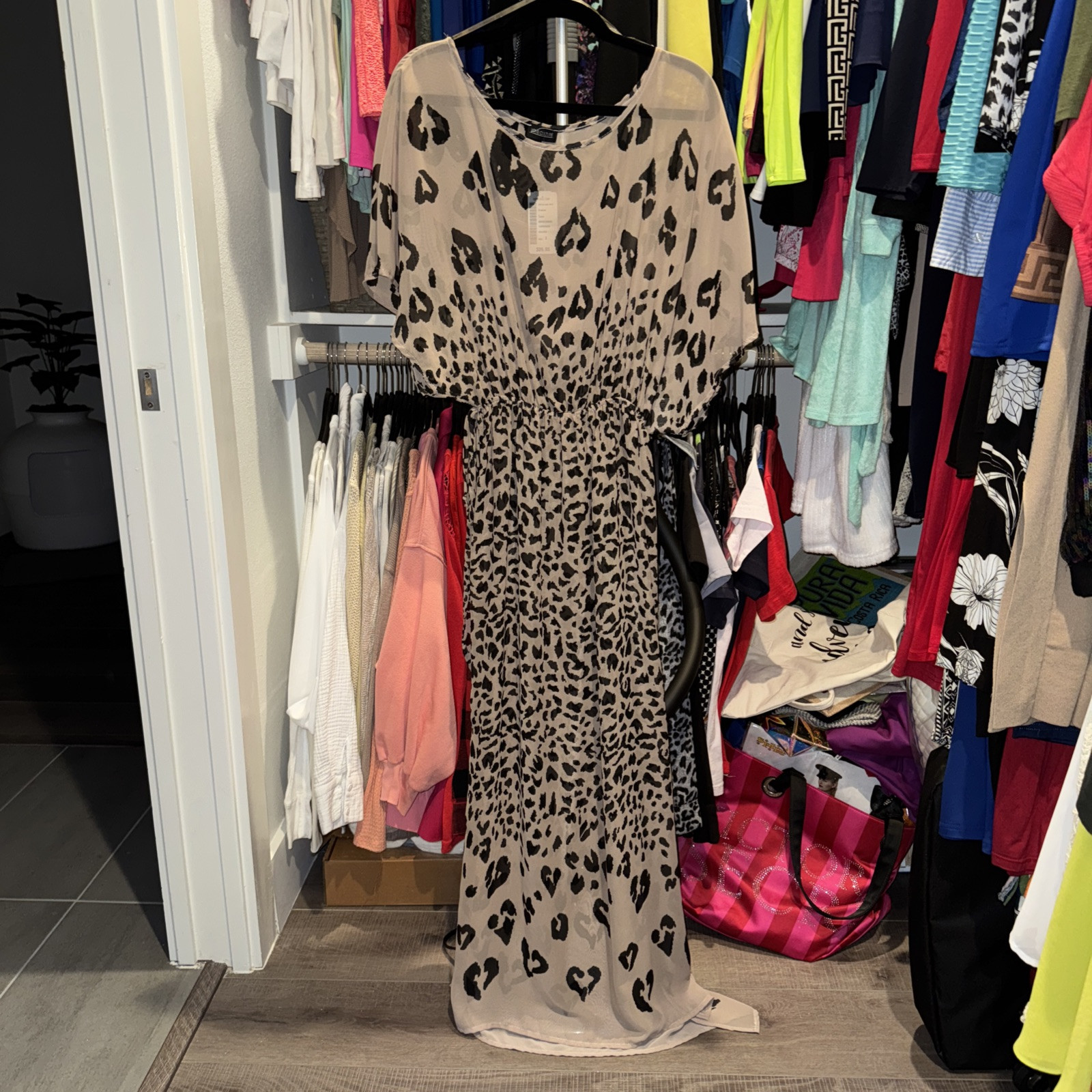 Love Culture Chiffon Animal Dress/Coverup NWT Size Small