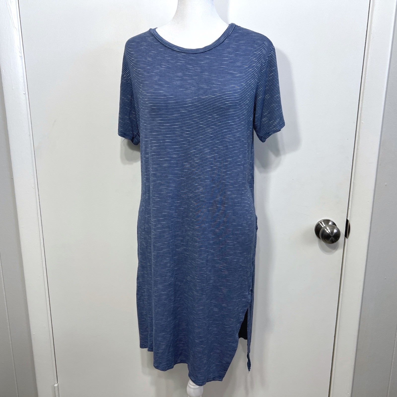 Mod Ref T-Shirt Dress Size S Blue Striped Short Sleeve Side Slit Midi Coastal