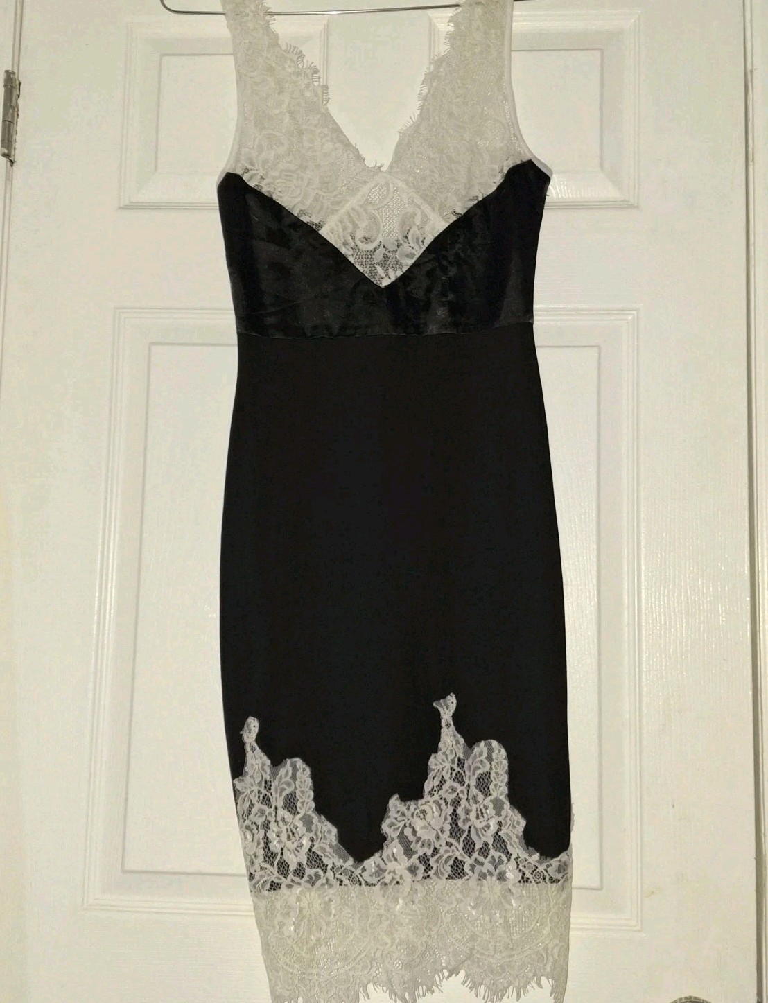 Modern 90s Y2K Inspired Bi-Material Eyelash Lace Slipdress Size S Black & White