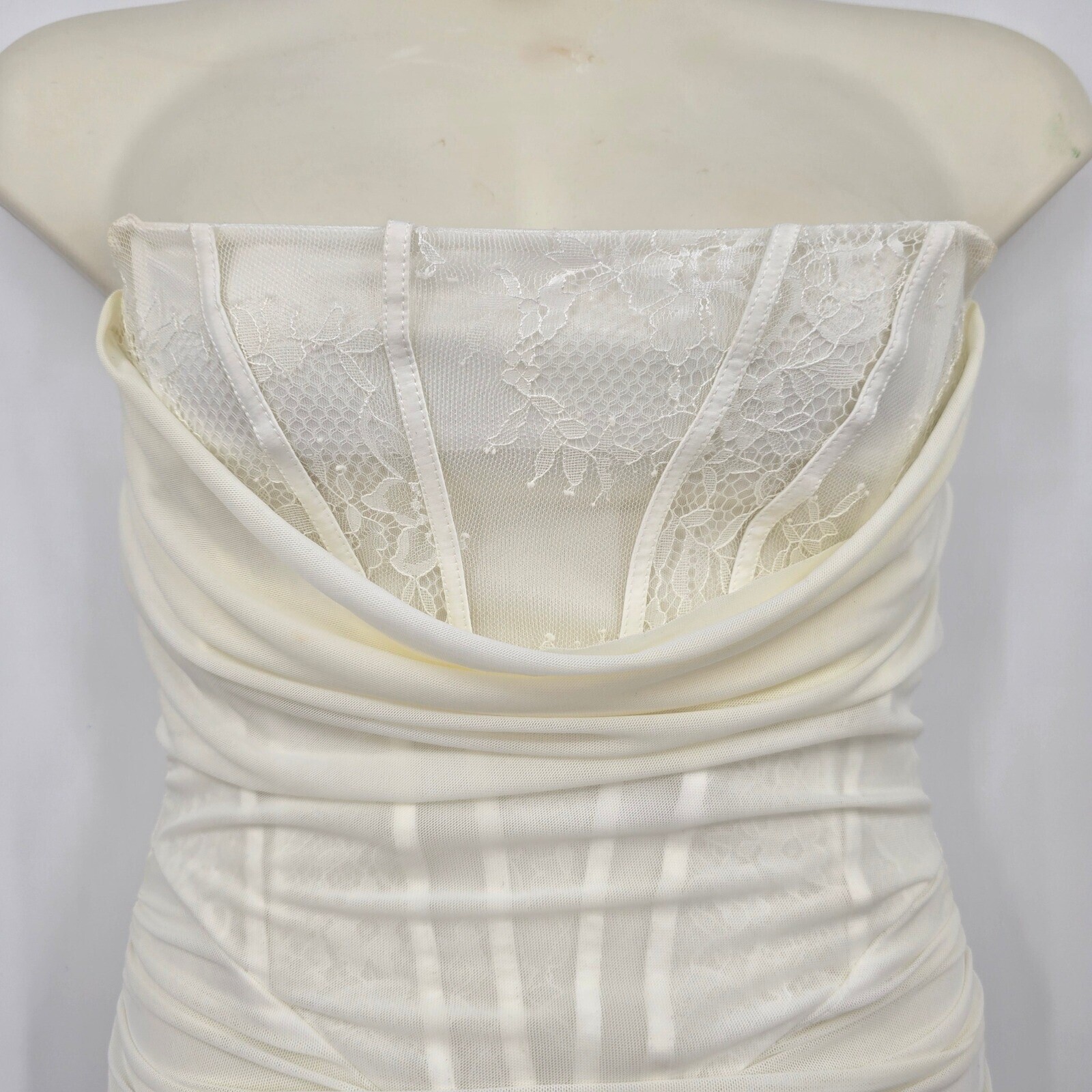 Mad For Love Strapless Mini Dress Ruched Bodycon Lace Corset White M