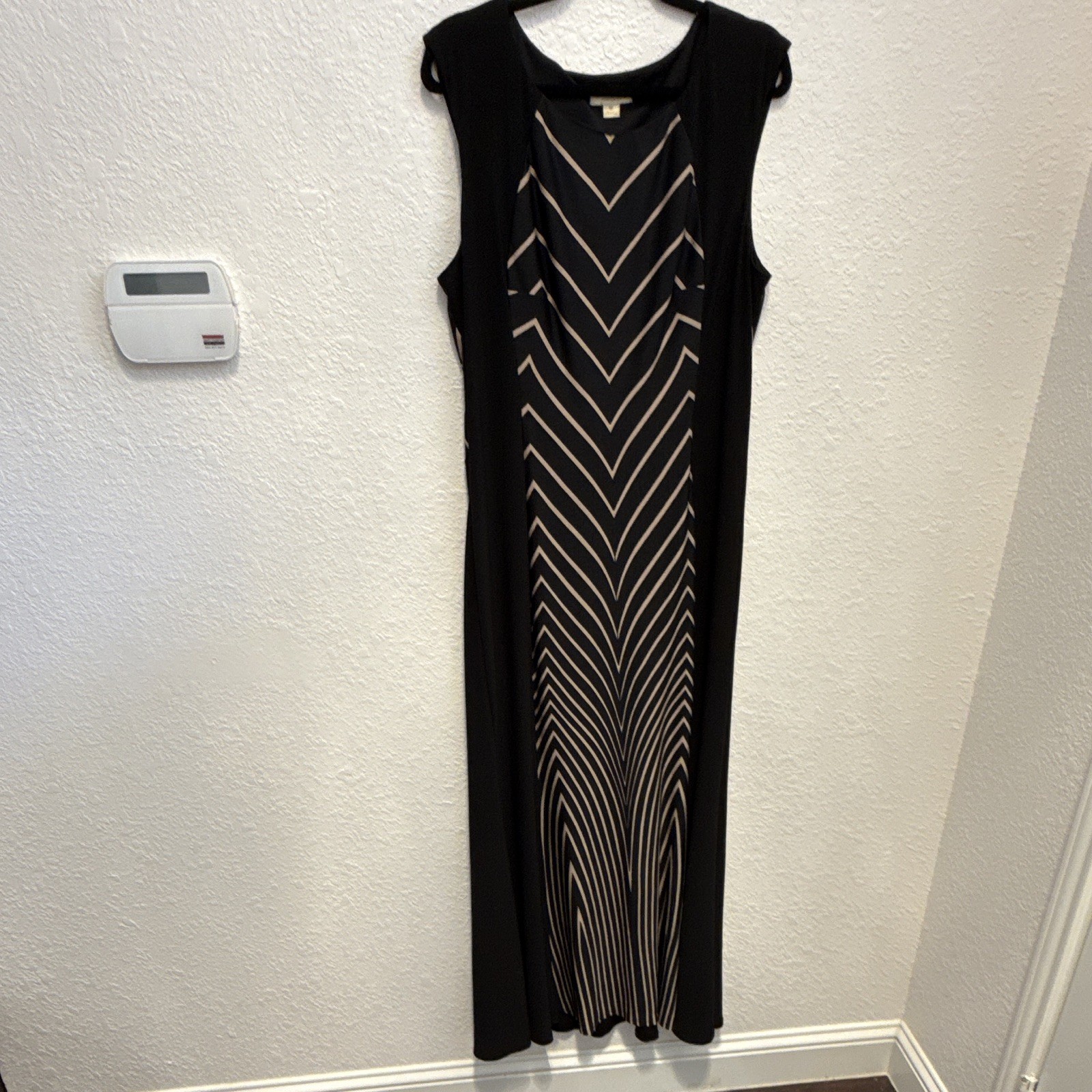 Prelude XL Maxi Dress Black/Beige Chevron Polyester Knit Stretch Pullover