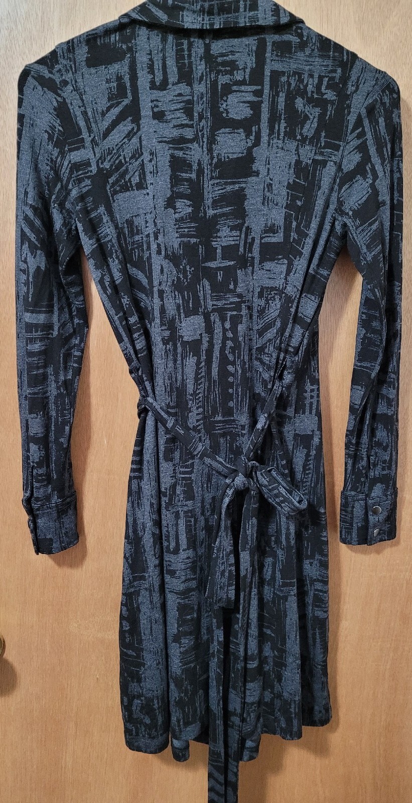 Banana Republic Black & Gray Wrap Dress with Button Cuff Sleeves Petite XS