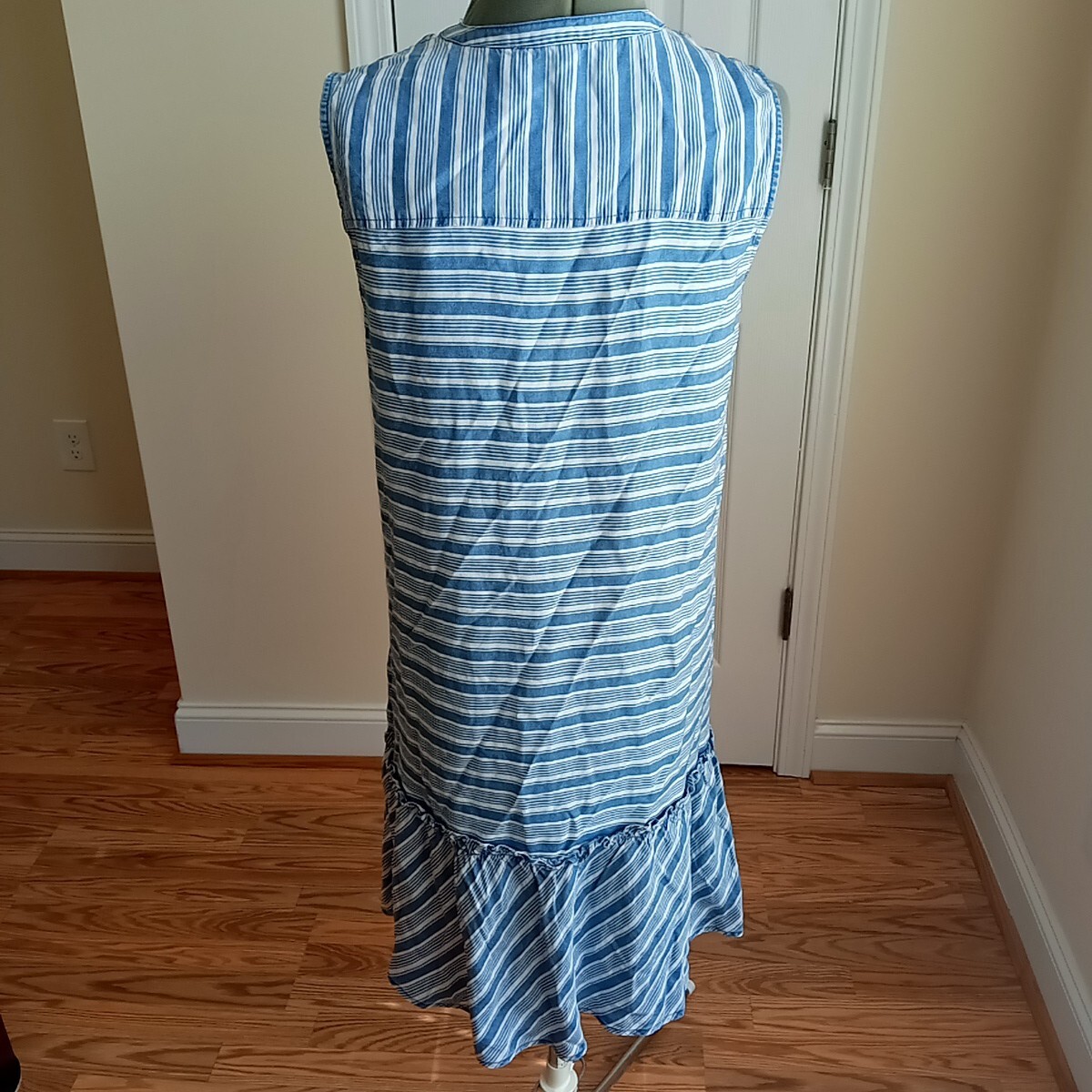Sharagona Womens sleeveless Button Up shirt dress sz S work Striped Blue White