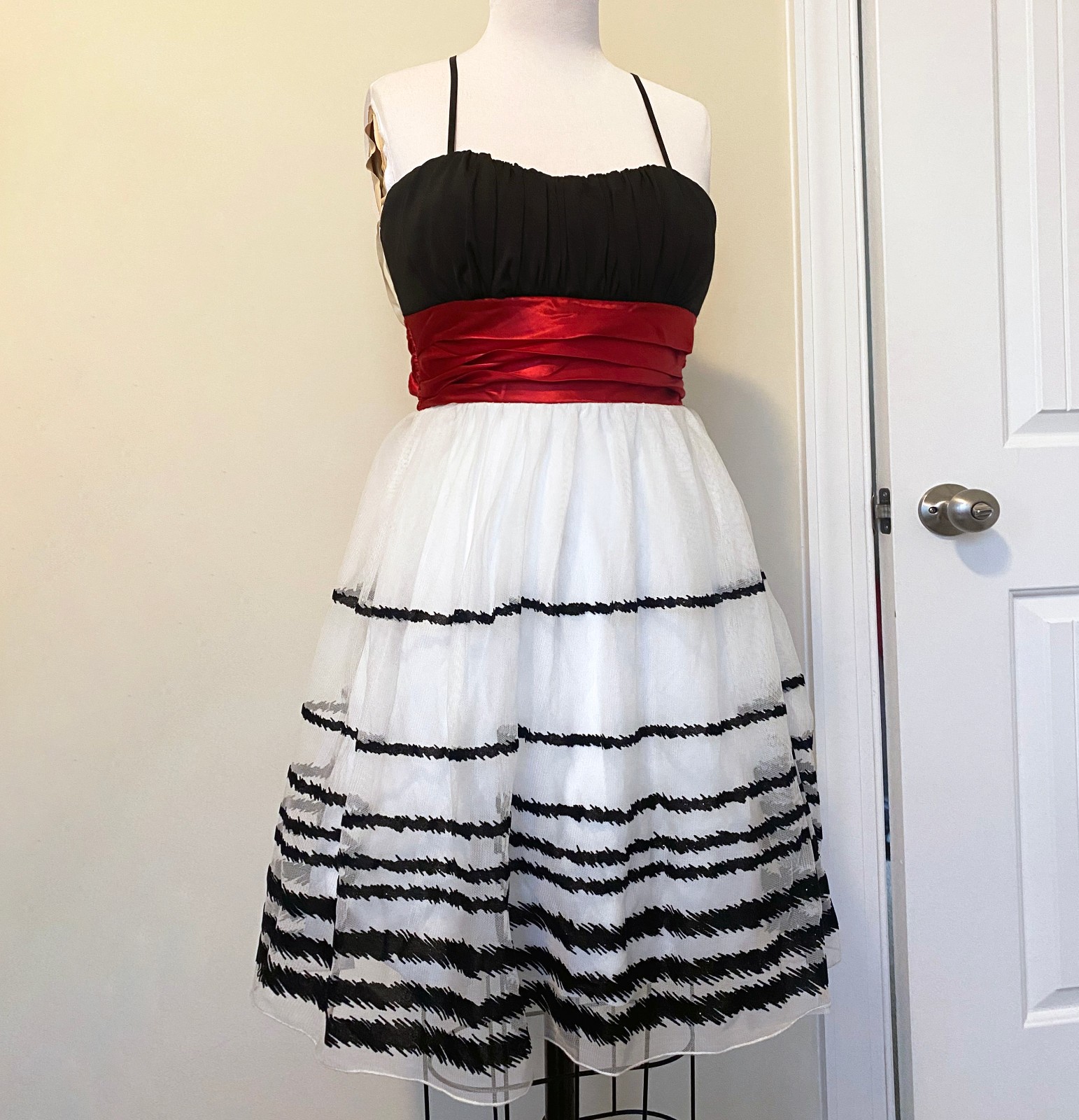 Trixxi vintage 2006 Y2K Sears black and white striped dress, small