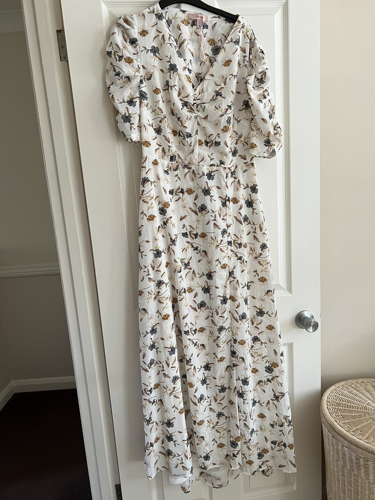 Jolie Moi Pink Floral Chiffon Maxi Dress UK 14 V-Neck cut out back
