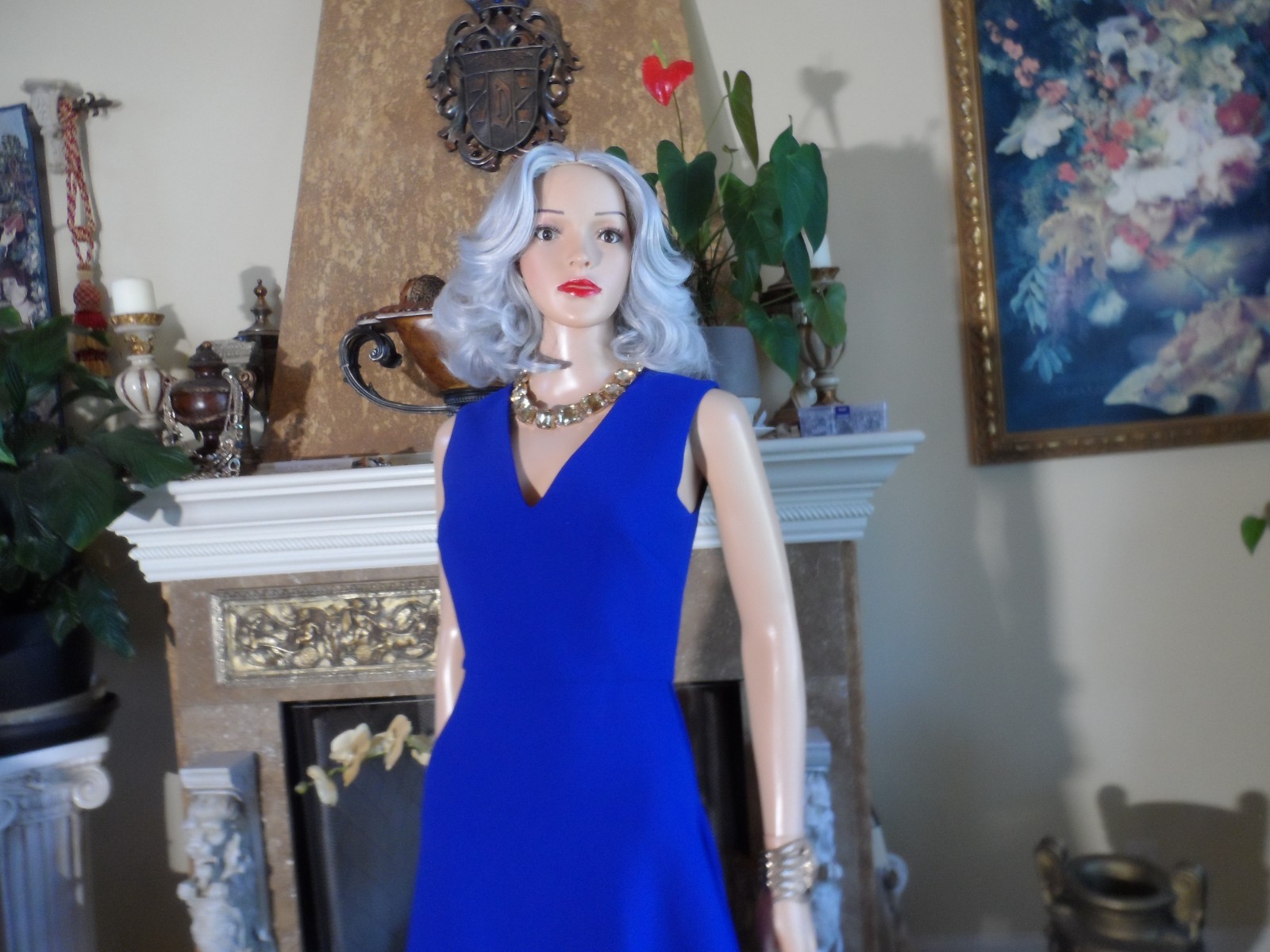 Roland Mouret Cobalt Blue Asymmetric Hem V-Neck Sheath Dress – Size US 2