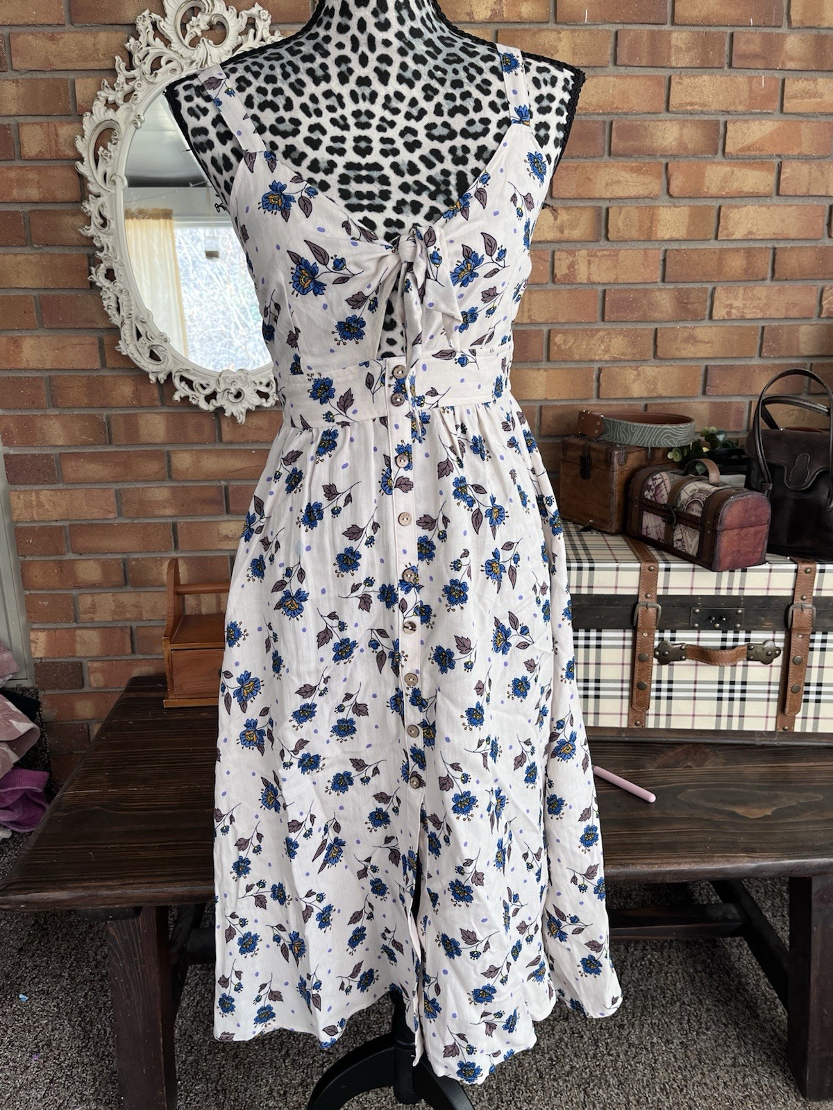 J.O.A Just One Answer Button Floral Dress (XS) Cream Blue Brown Linen Feel