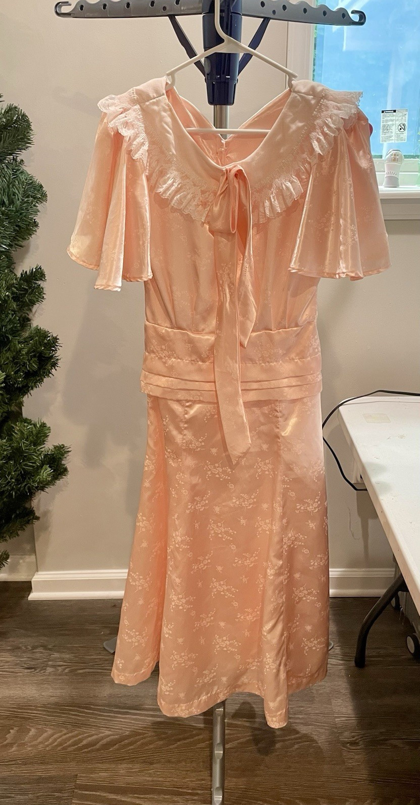 Vintage Coquette Pink Floral Satin Dress V-Neck Ruffle Lace Collar Bow Size S