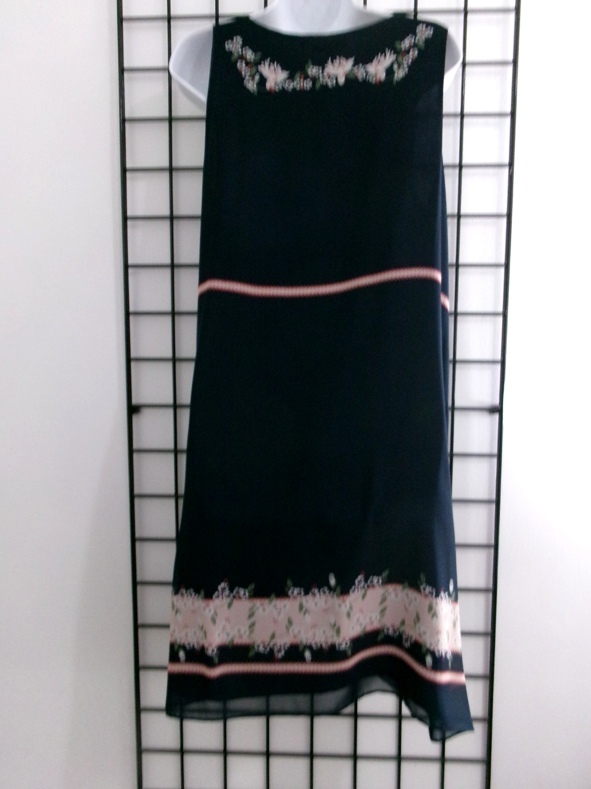 “NEW” MAX EDITION / ORG $128 🌸 LARGE==NAVY FLORAL / LONGER AT SIDES DRESS