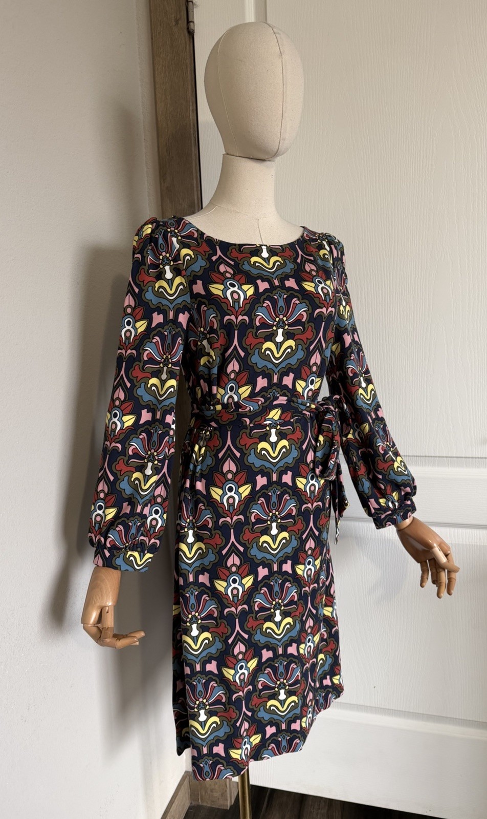BODEN Tie Detail Jersey Shift Dress Size US 4R Multicolor Print