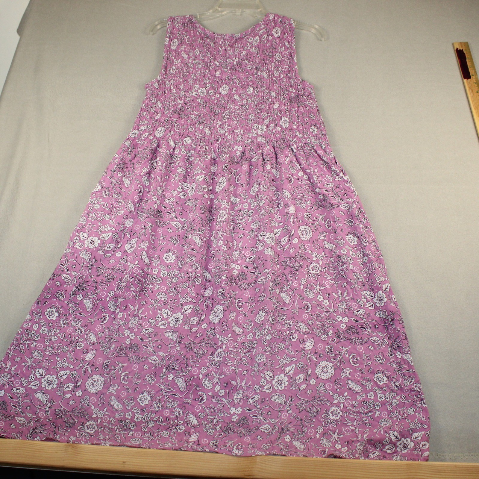 Croft & Barrow Dress Smocked Floral Pockets L Purple Sleeveless Summer Midi