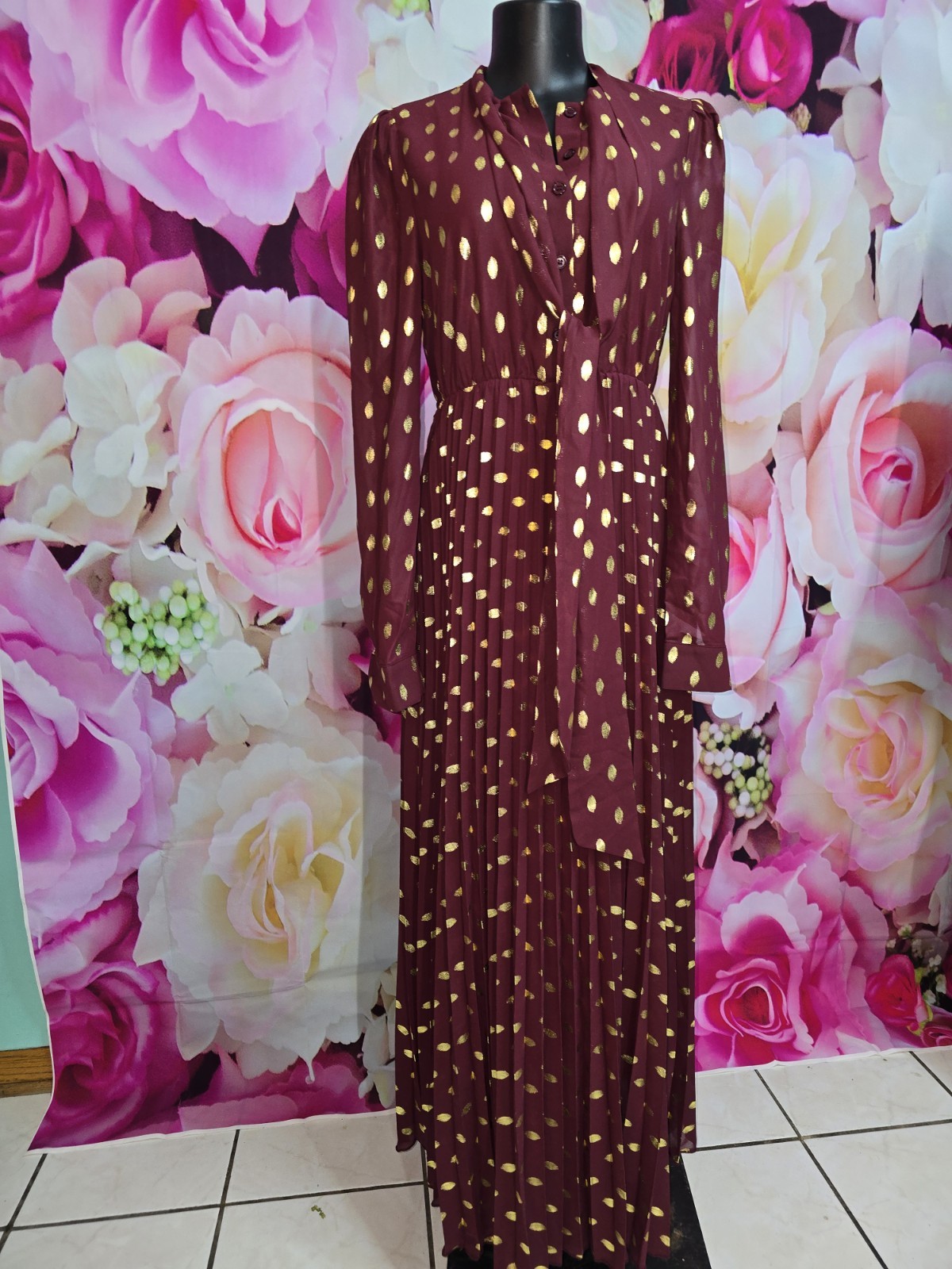 Commense Shiffon Maxi Dress With Gold Accents Size Small