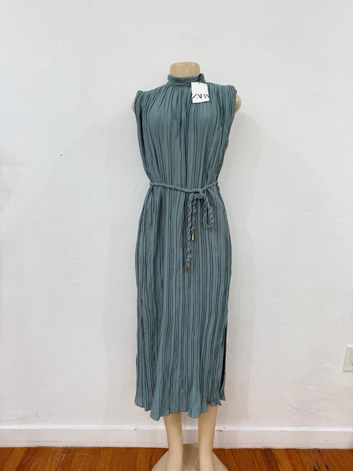New Zara Woman Sage Green Marl Pleated Dress With Belt Size S