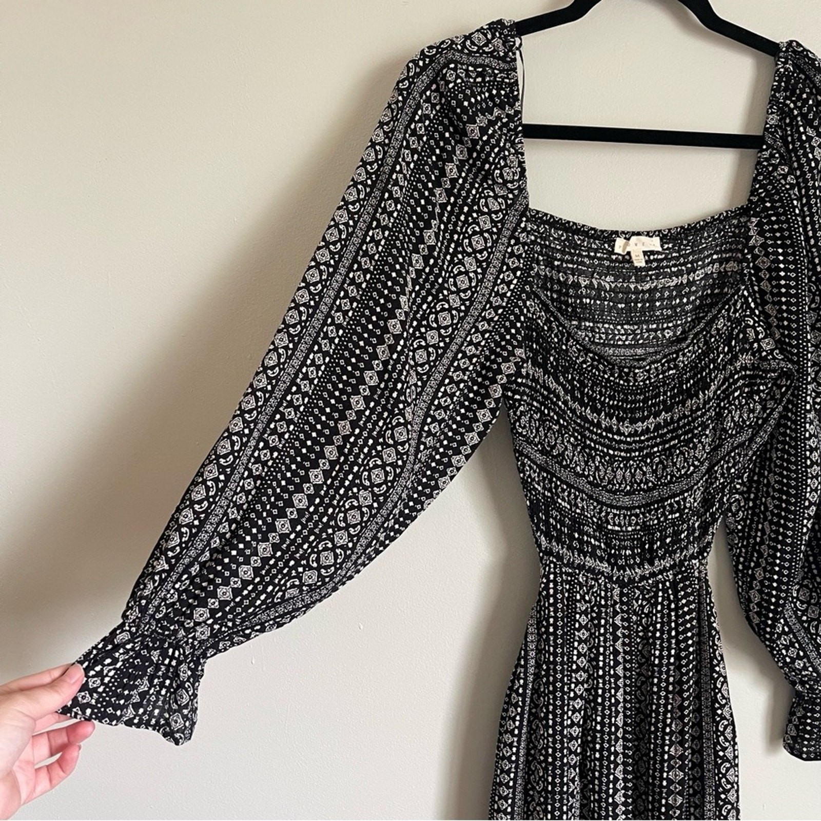 Promesa Black White Boho Patterned Maxi Dress Size M Backless Smocked Bishop