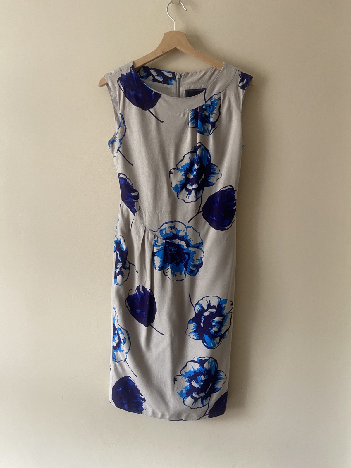 Betty Jackson Black Beige Blue Floral Pencil Skirt Size 8 Party Cruise Holiday