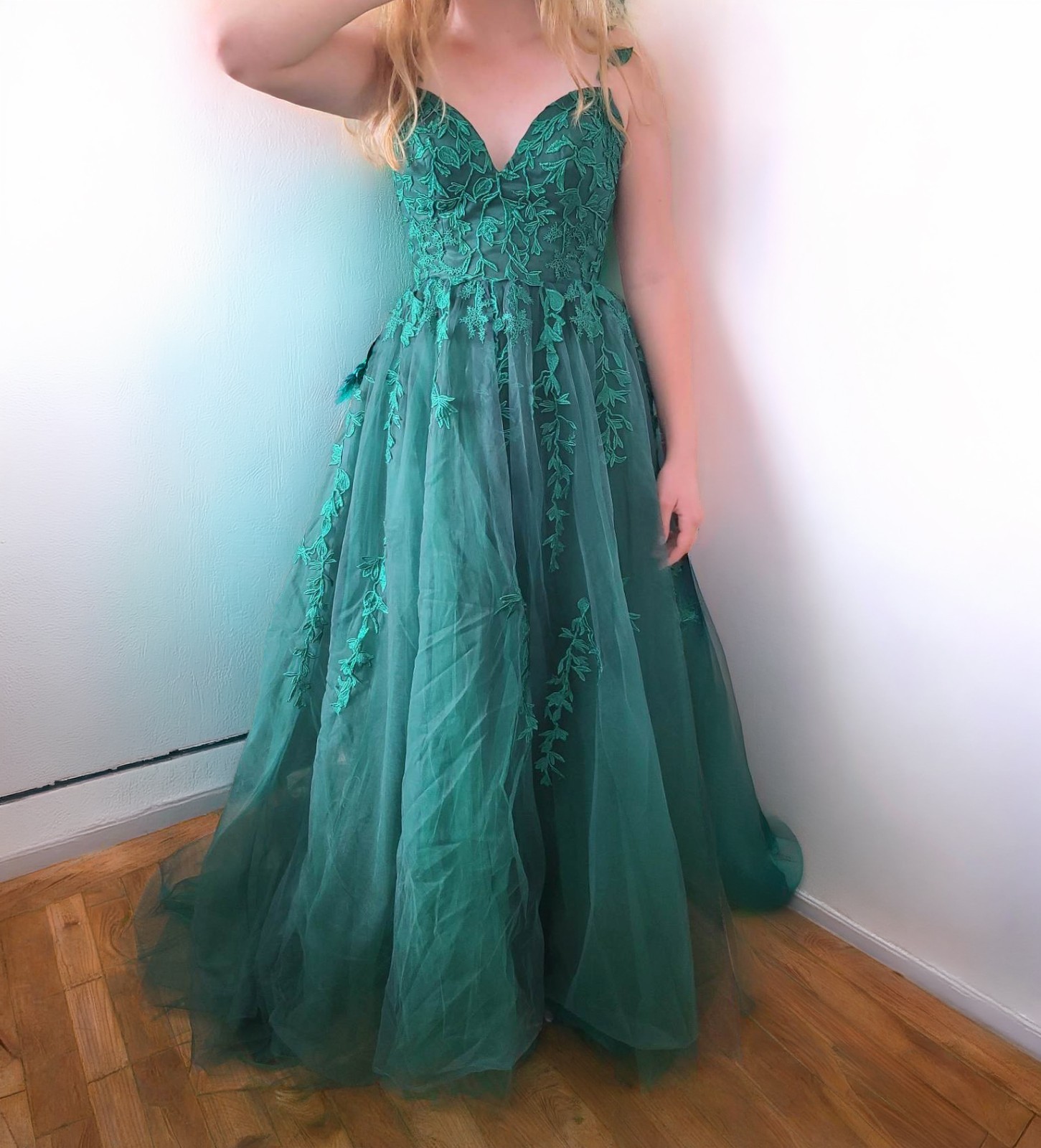 Aqua Teens Tulle Lace Applique Dress for Women Long Ball Gown Size 4