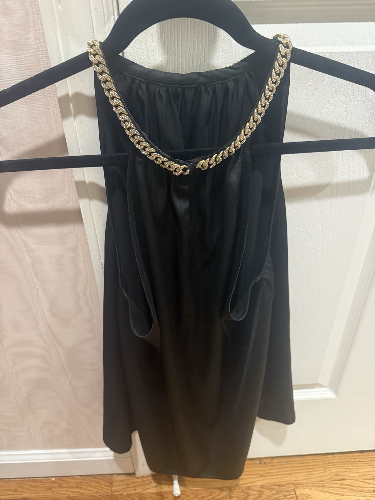 Generation Love Women’s Black Solid Sleeveless Shirt Chain Accent Regular L