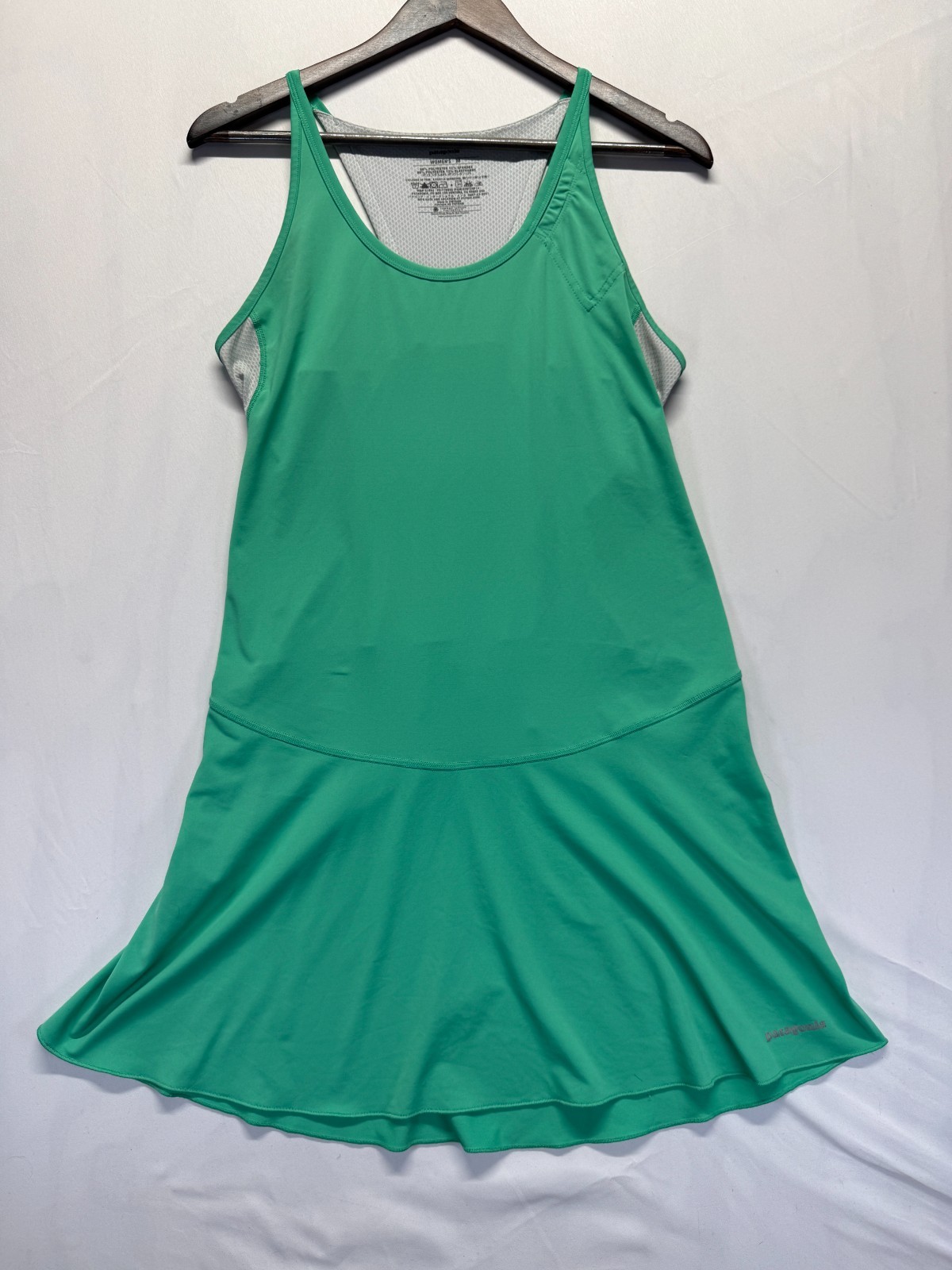 Patagonia W’s All Weather Tank Dress Womens Medium Green Scoop Neck Racerback