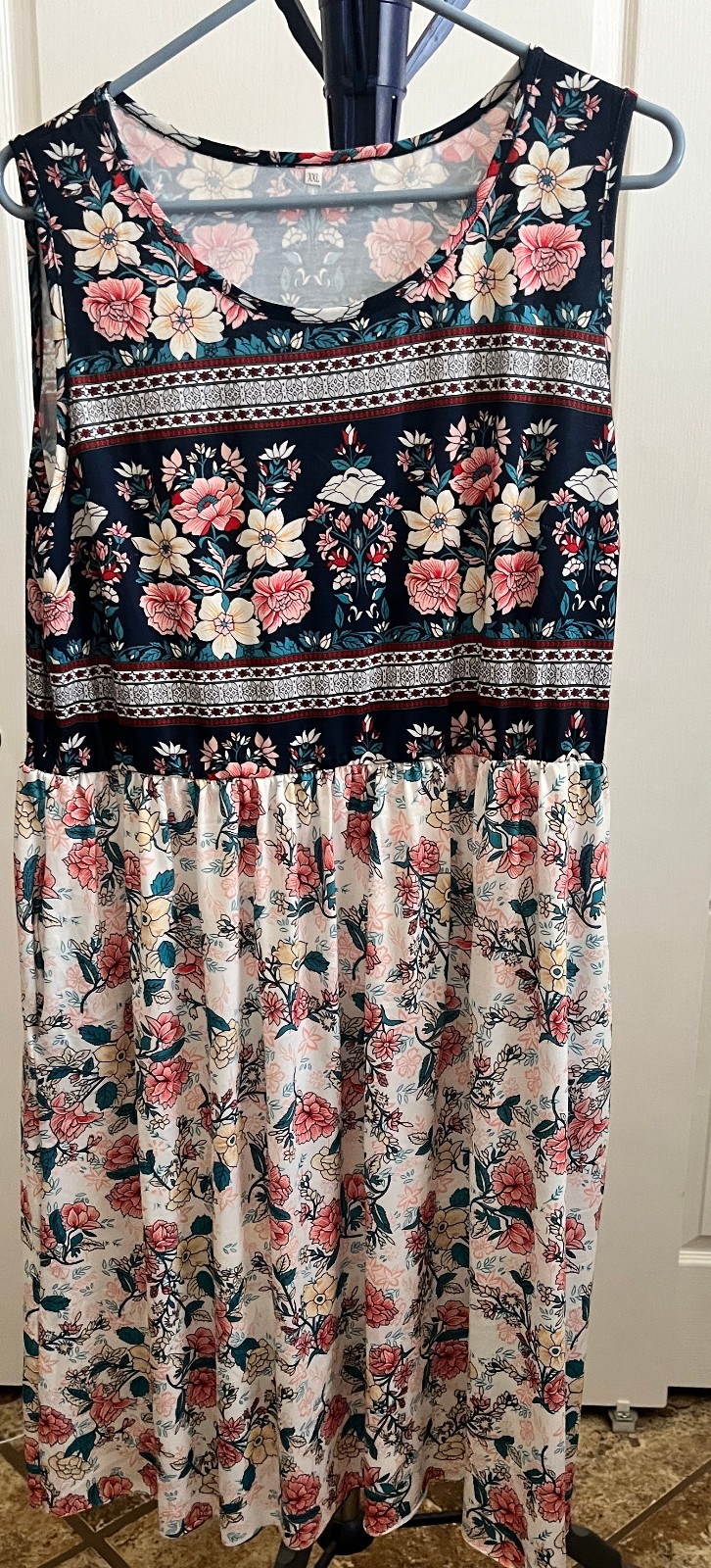FLOWER PRINT DRESS XXL POLYESTER/WEAR CUT HEM OR HEM TO DESIDRED LENGHT