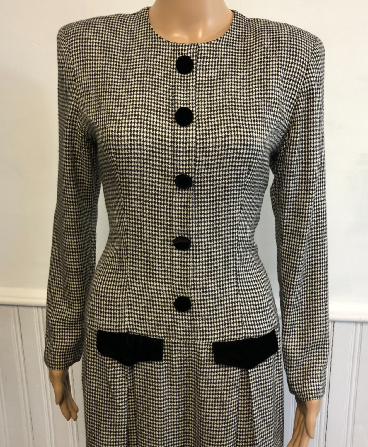 Vintage womens Fit & Flare Houndstooth Riding Dress Size 6 Pleated S.G. Gilbert