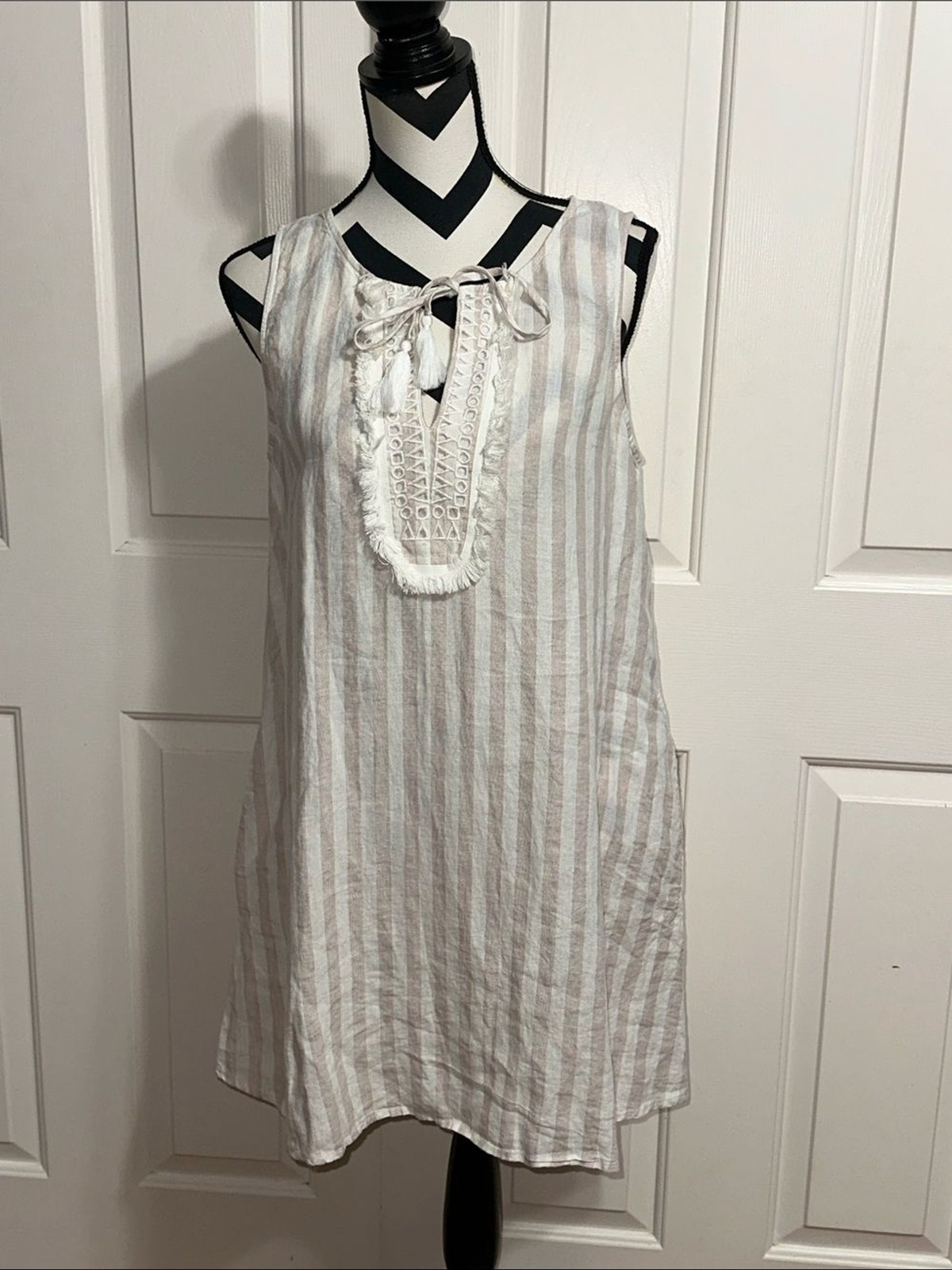 St. Tropez West Sleeveless Striped Linen Tunic Dress in White and Light Taupe
