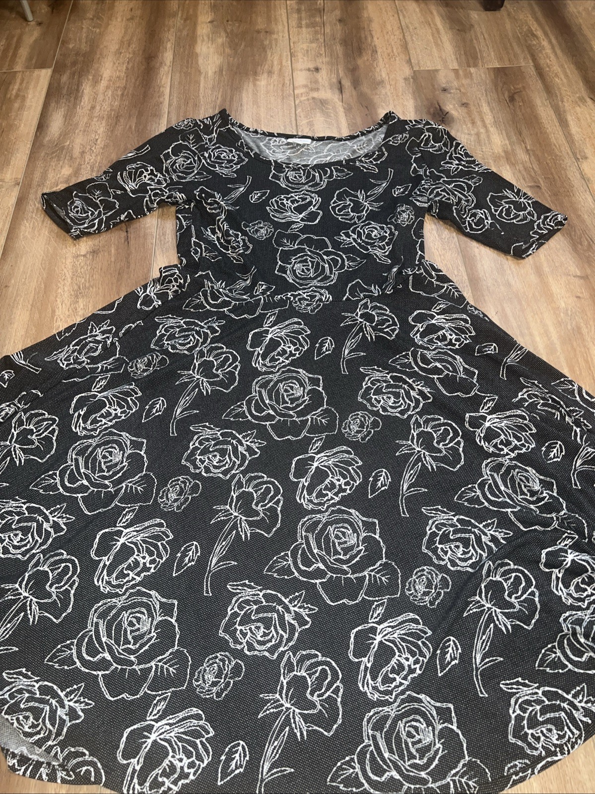 Lularoe Nicole Dress Black White Dots Tattoo Roses 2XL 22/24 20/22 2X Vintage ❤️