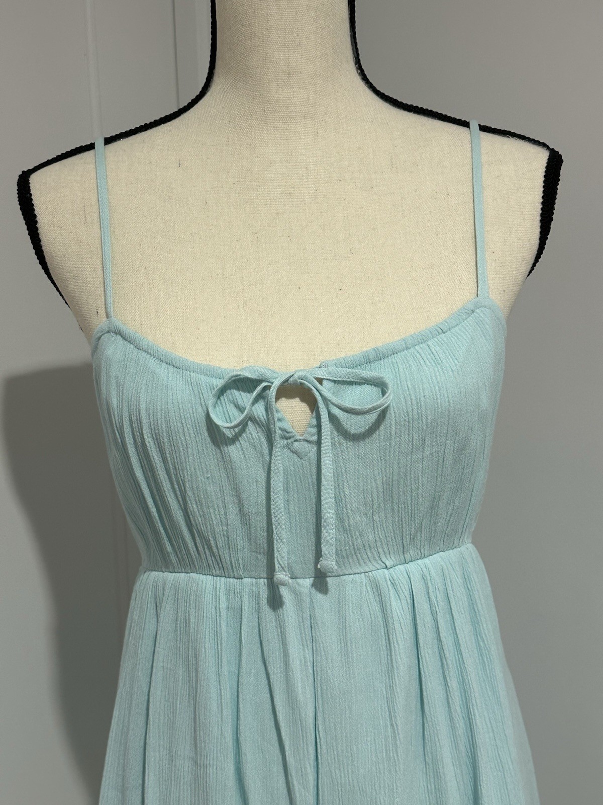 Hollister Womens M Turquoise Viscose Mini Romper Tie Front Smocked Coquette NWT