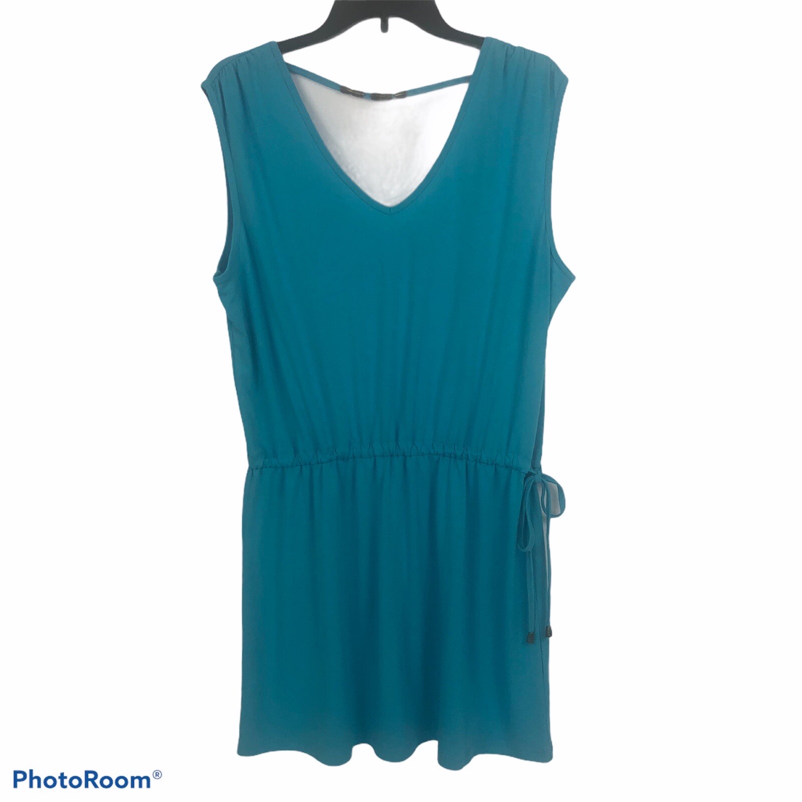 HOUNT Women’s Sleeveless Short Dress Sz XL Color Blue Soft Knit V-Neck