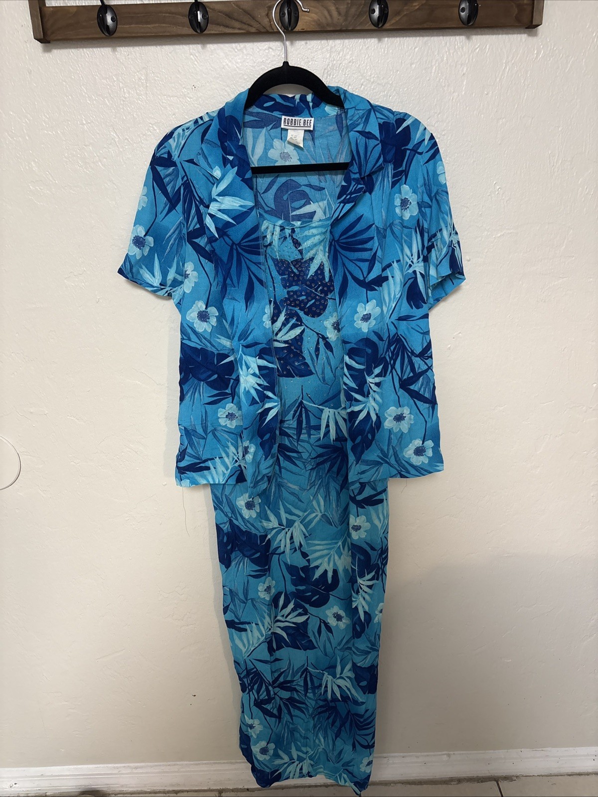Robbie Bee 2 Piece Maxi Floral Dress Set Size 12 Tropical Beachy Beaded