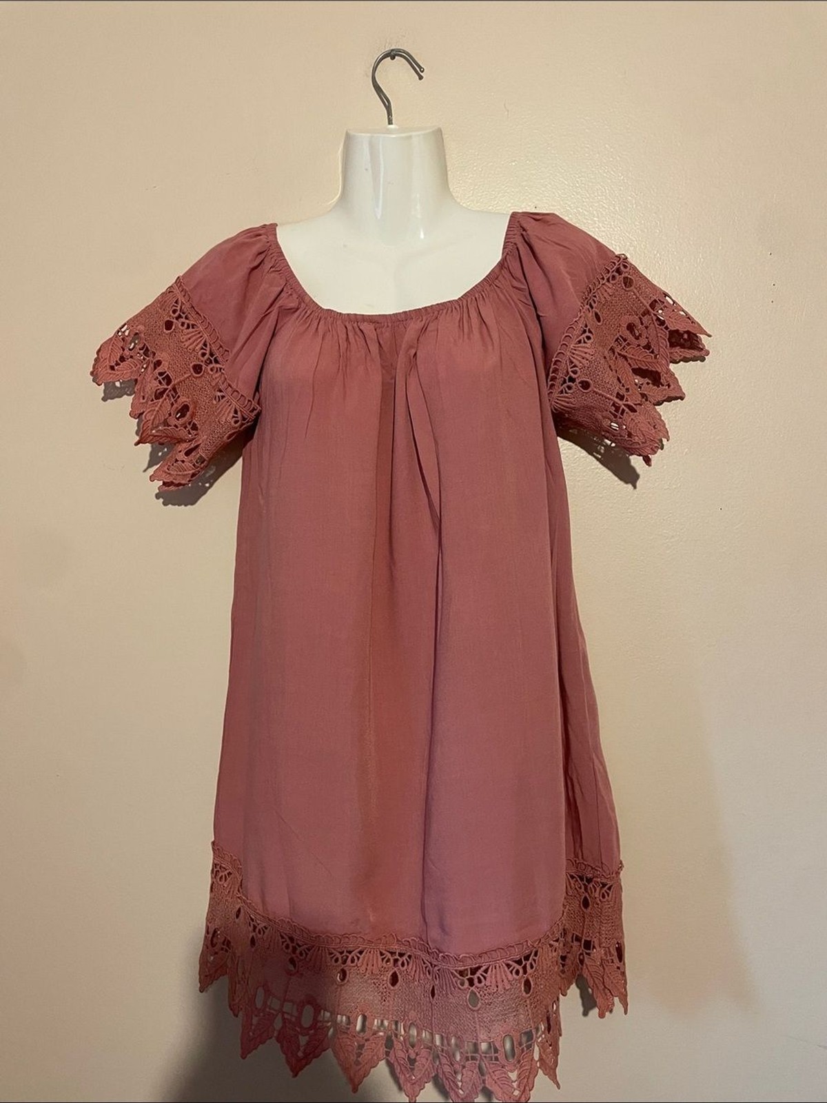 Dusty Rose Crochet Trim Peasant Dress it’s by Iris way above the knee size L