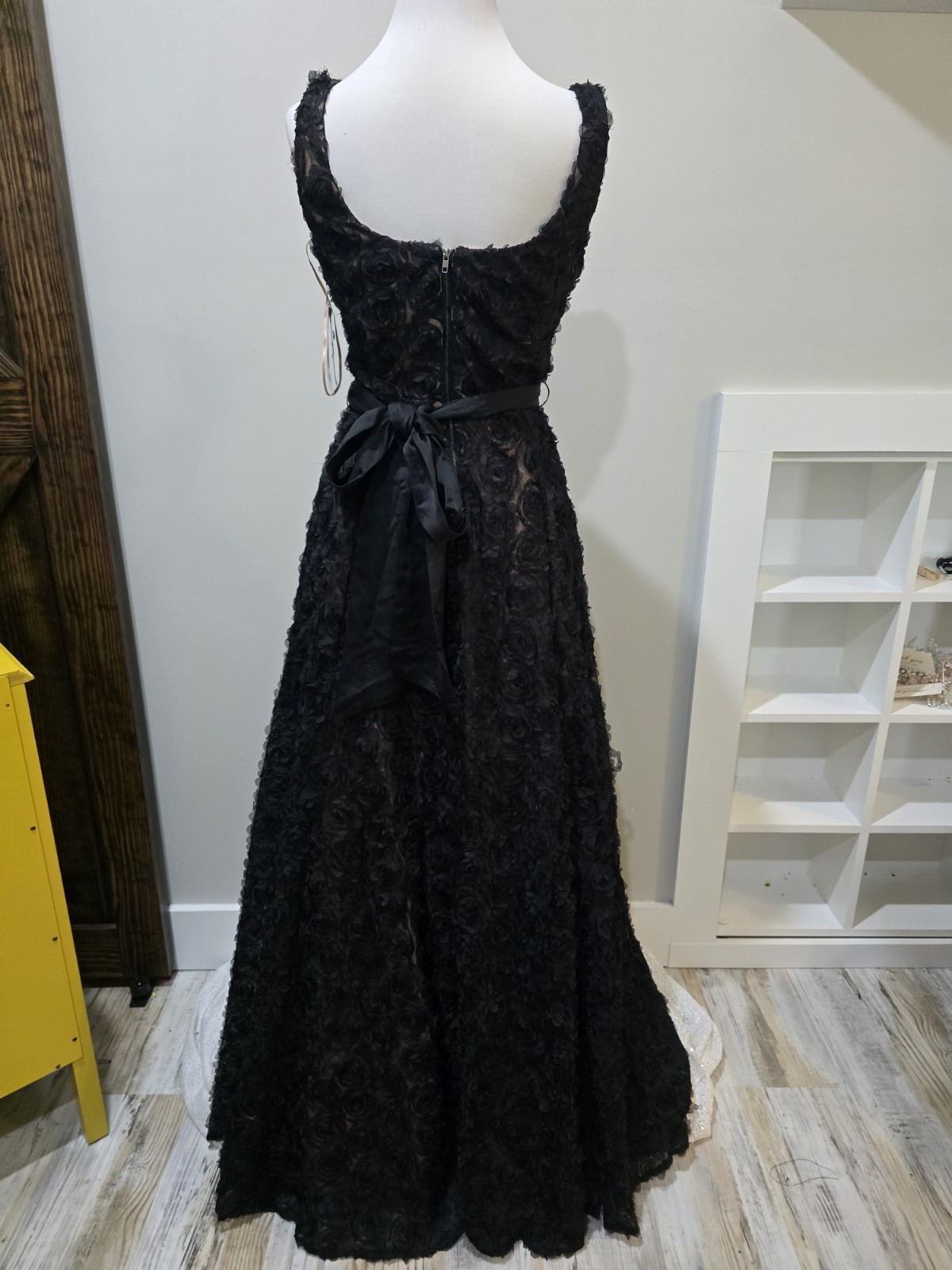 Violet Weekend Rosette-Soutache Tie-Waist Gown NWT Size 5/6 Black