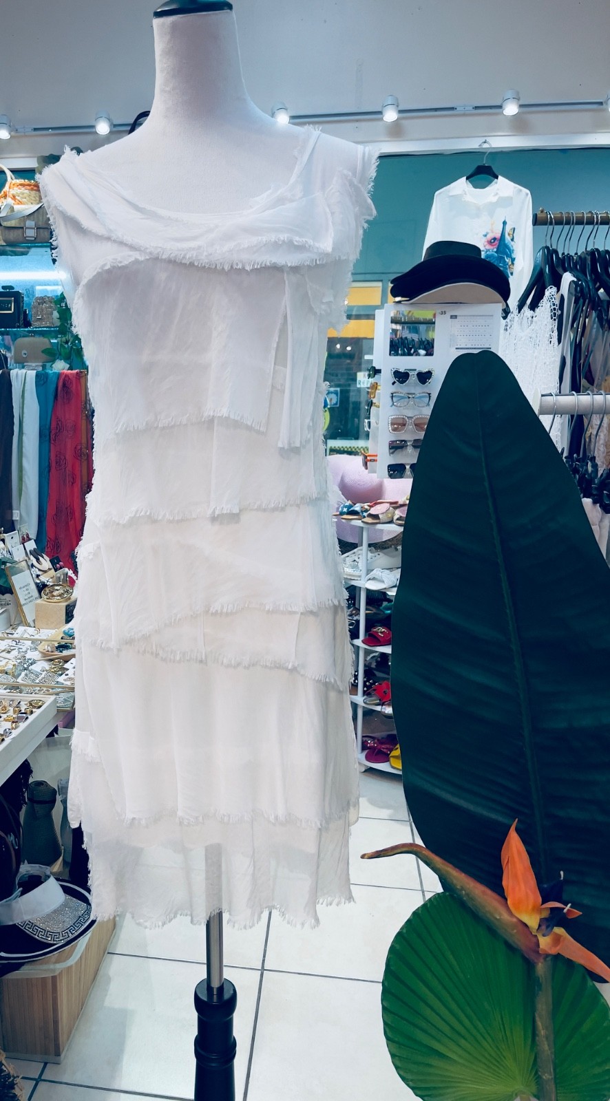 Cocktail dress, made in Italy, 70% viscose, 30% silk