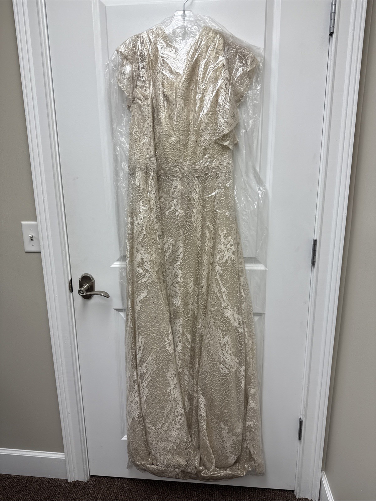 Mac Duggal Size 16 Ivory Nude Embellished Flutter Sleeve Lace A-Line Gown $798
