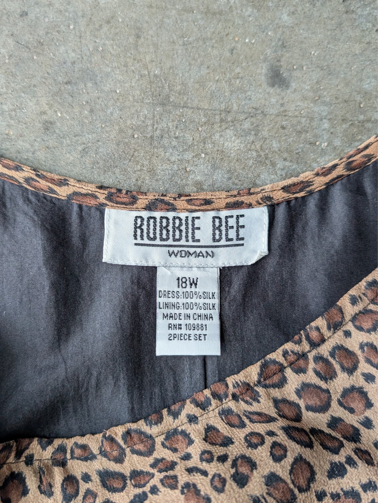 Vintage 90s Robbie Bee Silk Brown Tan Leopard Cheetah Animal Print Shift Dress