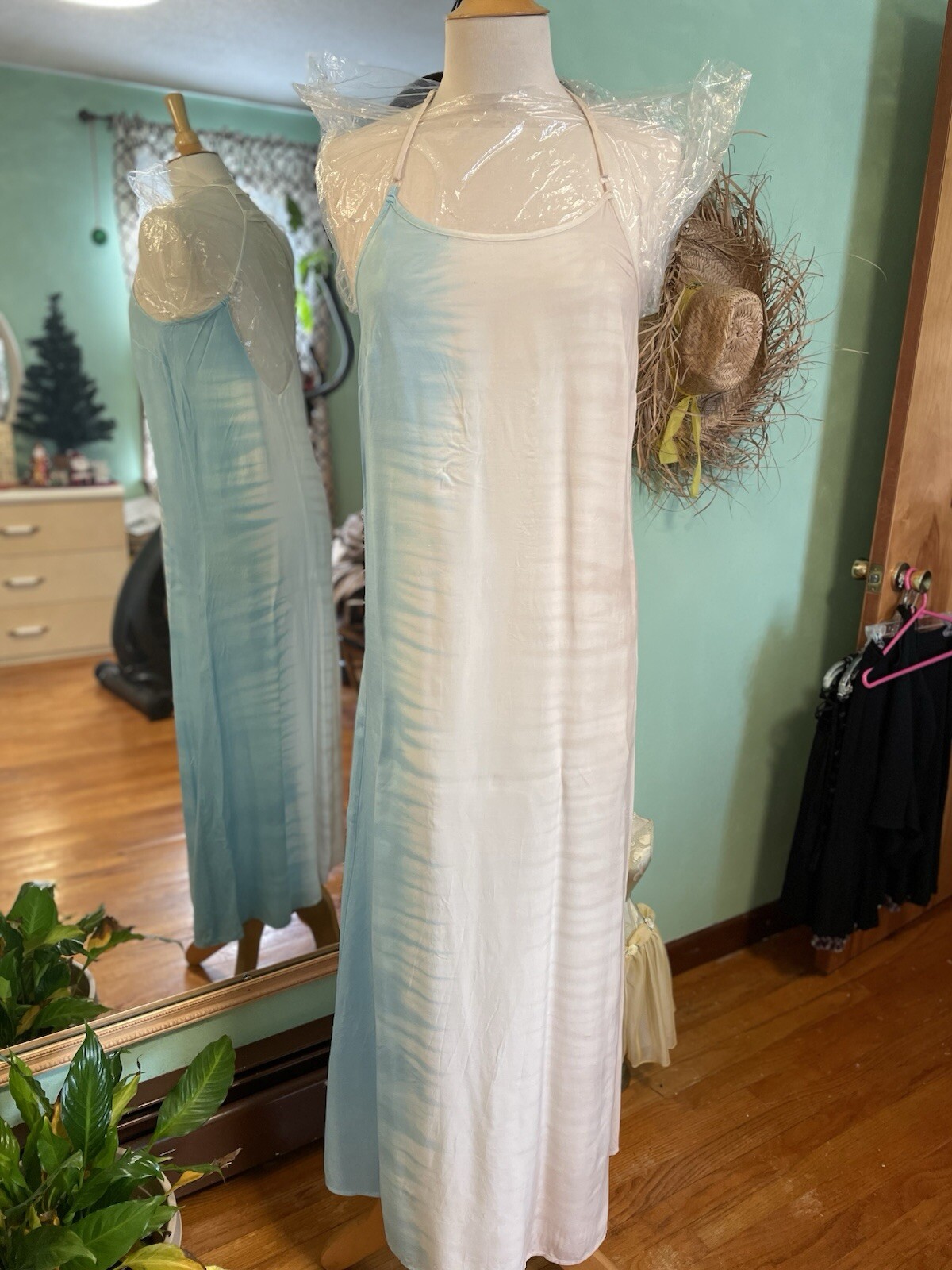 Lani White Blue Beige Maxi Summer Dress Adjustable Spaghetti Straps size M