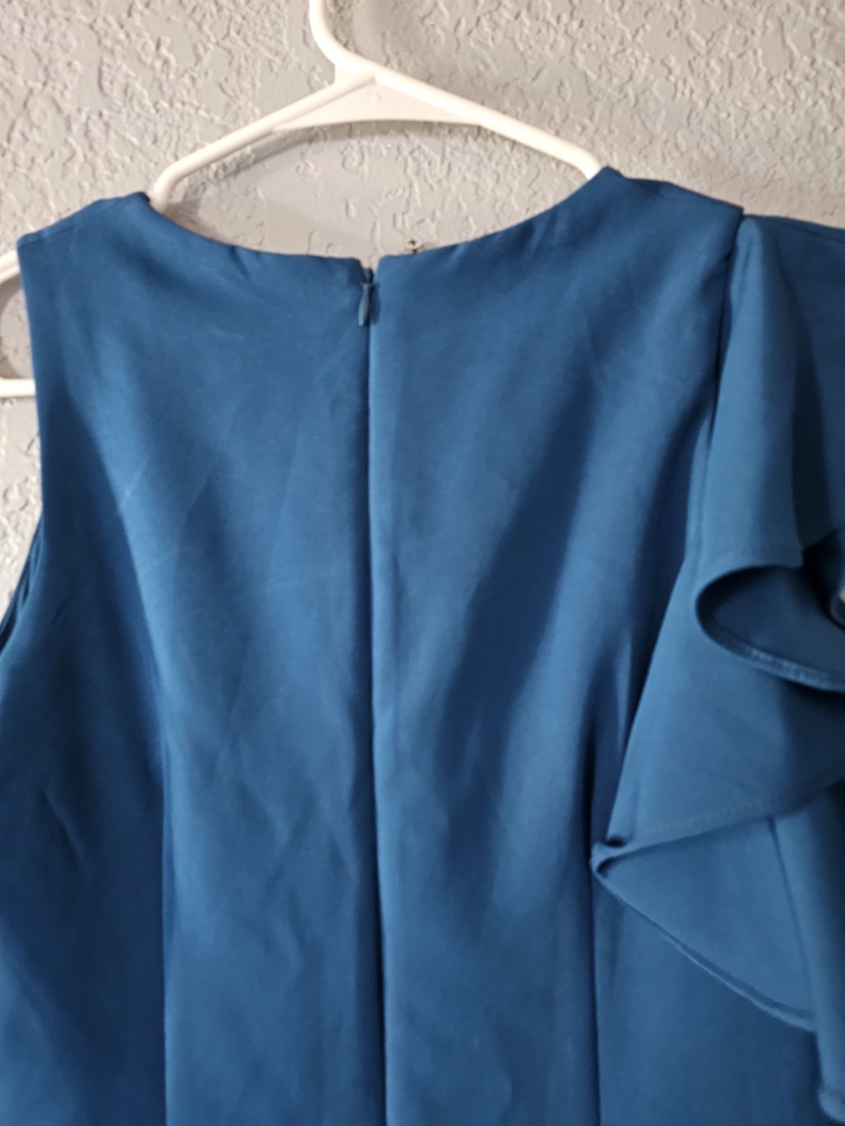 Julia Jordan Blue Woven Solid Round Neck Ruffle Sleeveless Lined Sheath 2
