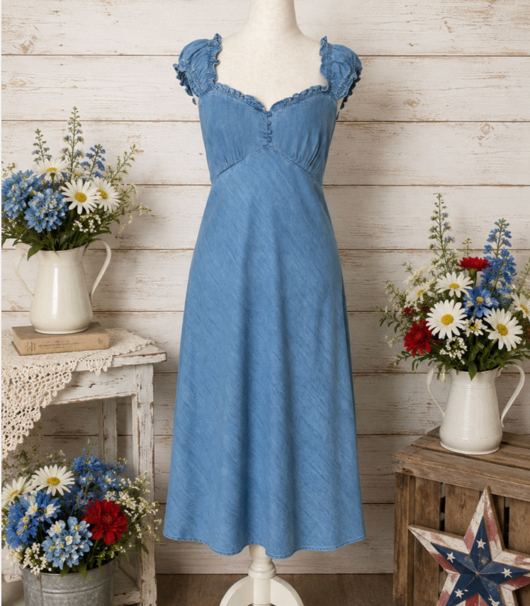 GAP Chambray Midi Dress L NWT Light Wash Blue Smocked Cottagecore Cotton