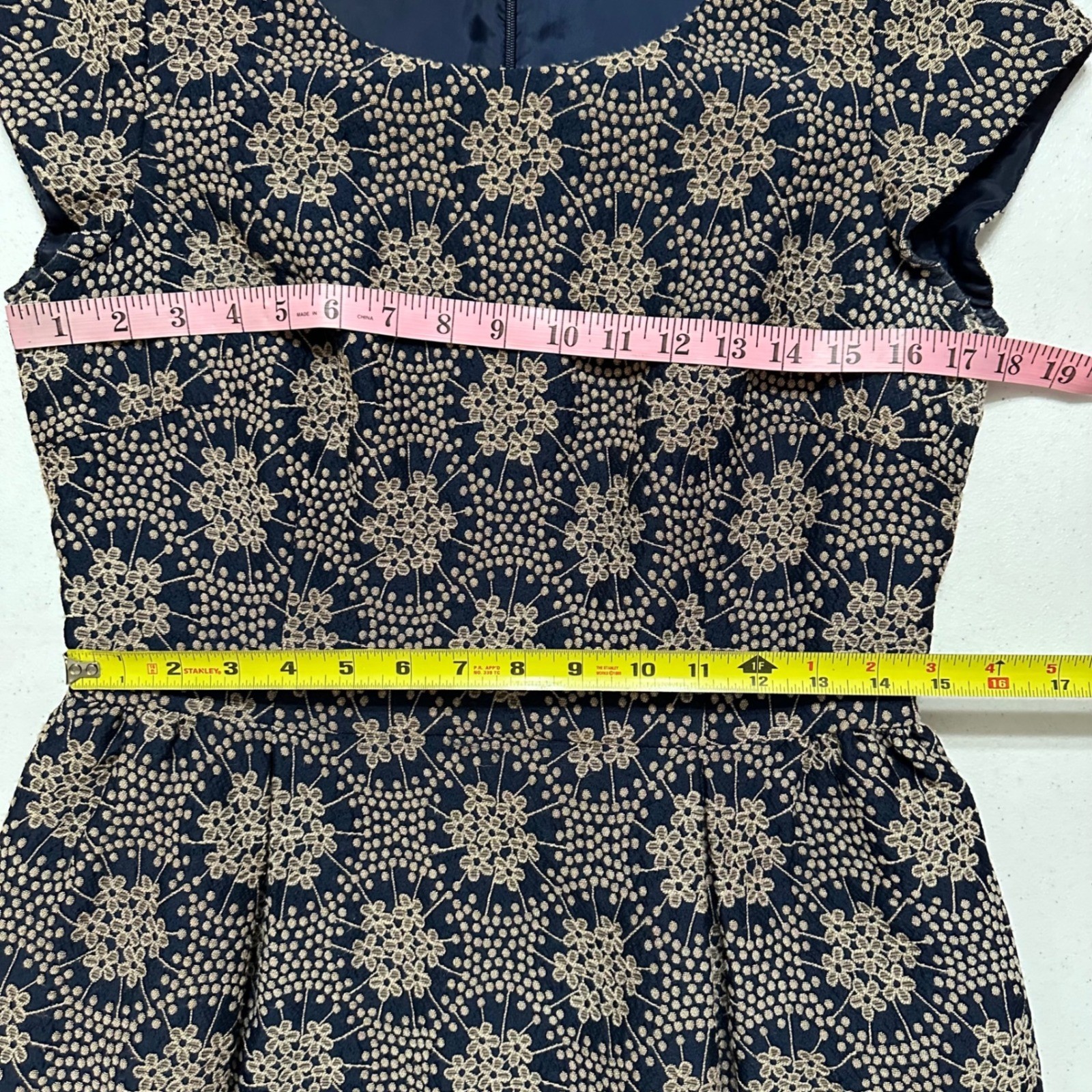 Boden Floral Medallion Cap Sleeve Fit & Flare Dress Navy Blue Tan Pleated 8R