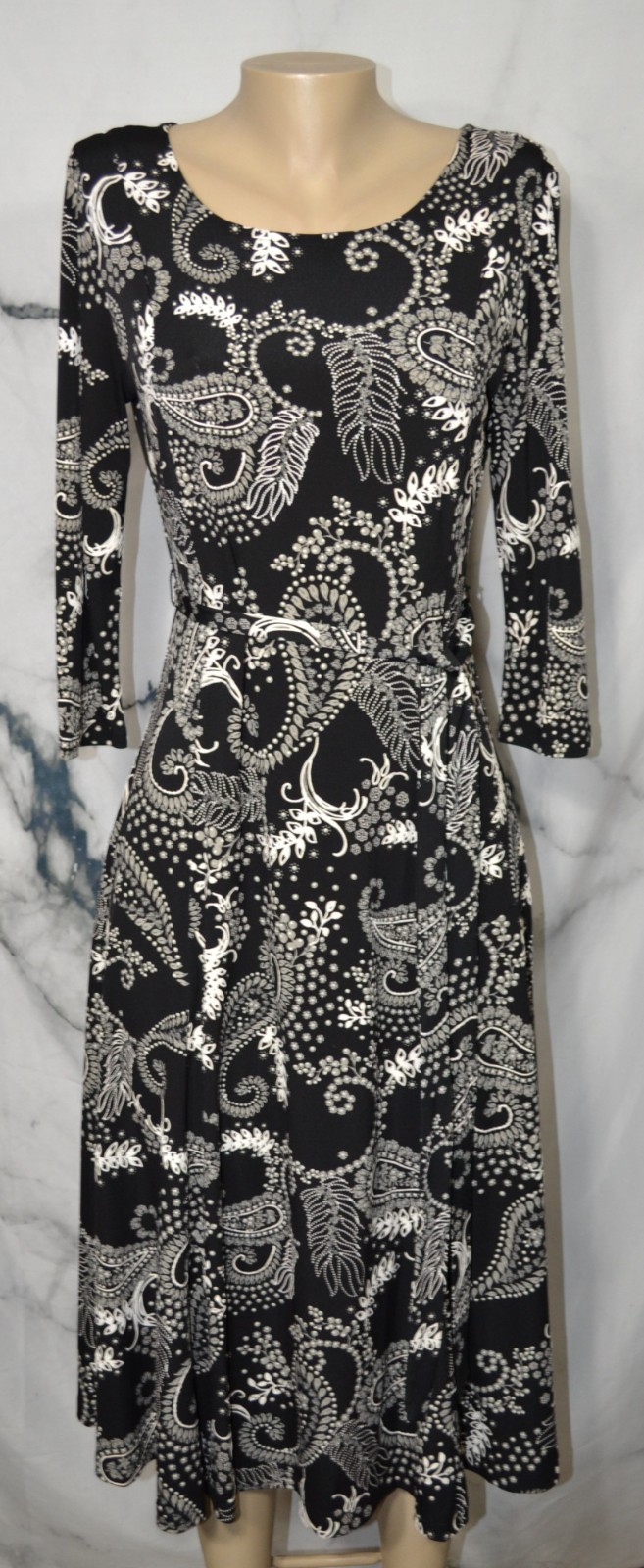 NINA LEONARD Black Gray White Floral Paisley Midi Dress Small 3/4 Sleeve Belted