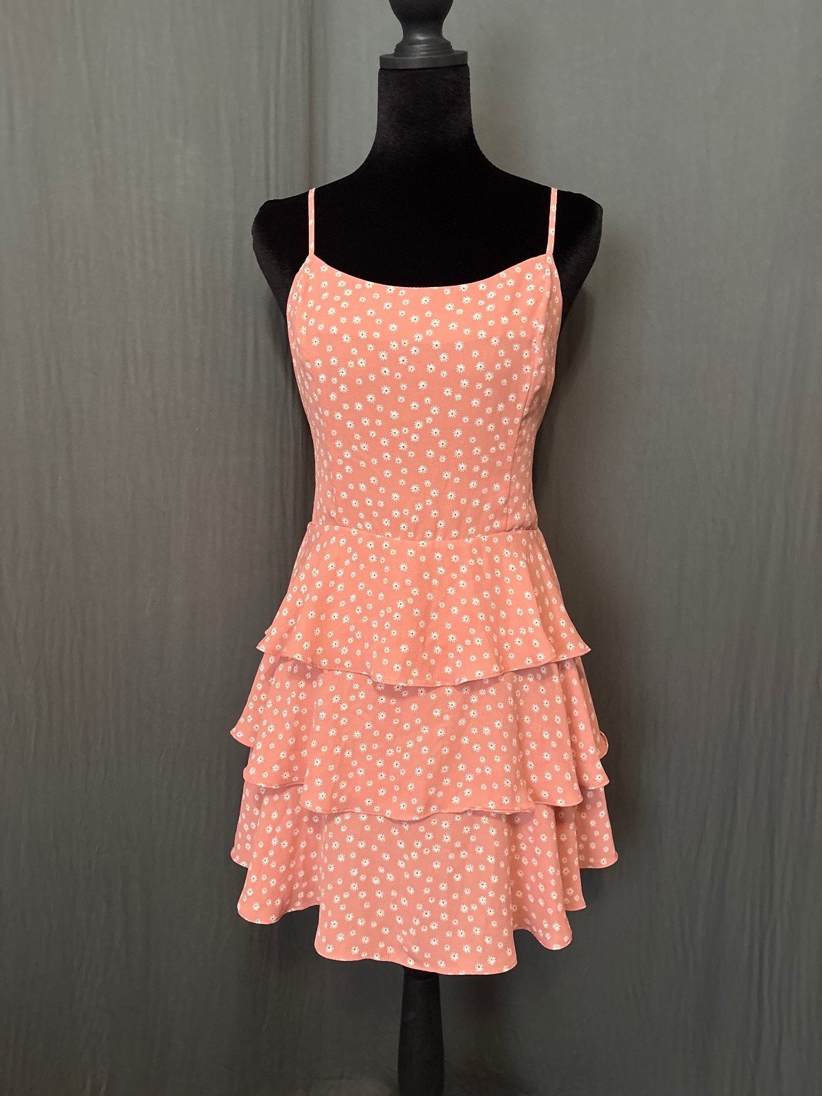 Pink Ditsy Floral Ruffle Dress Size Medium