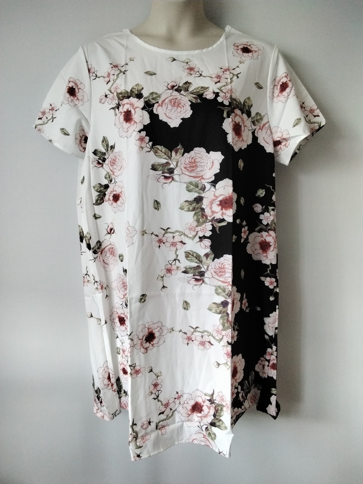 PLUS SIZE 20 22 WHITE FLORAL SHIFT DRESS NO STRETCH SHORT SLEEVE LIGHTWEIGHT