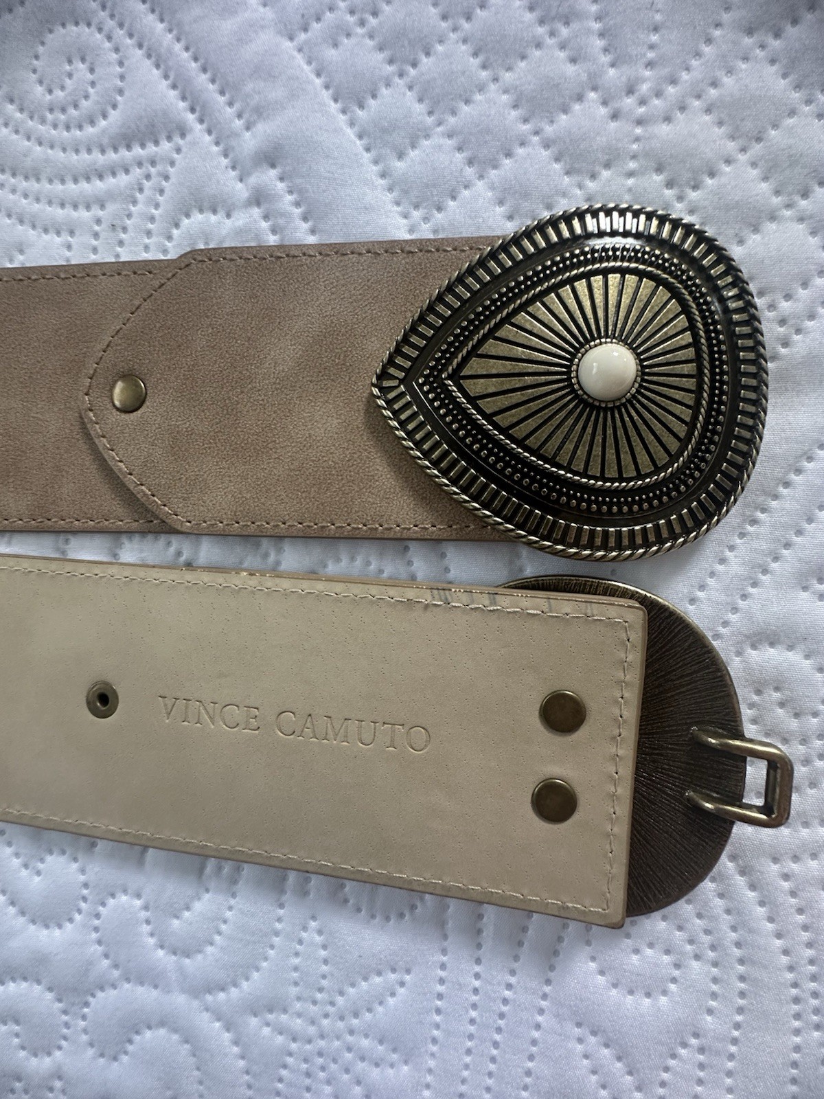 Vince Camuto wide elastic belt, brown, synthetic suede, size M/L M/G